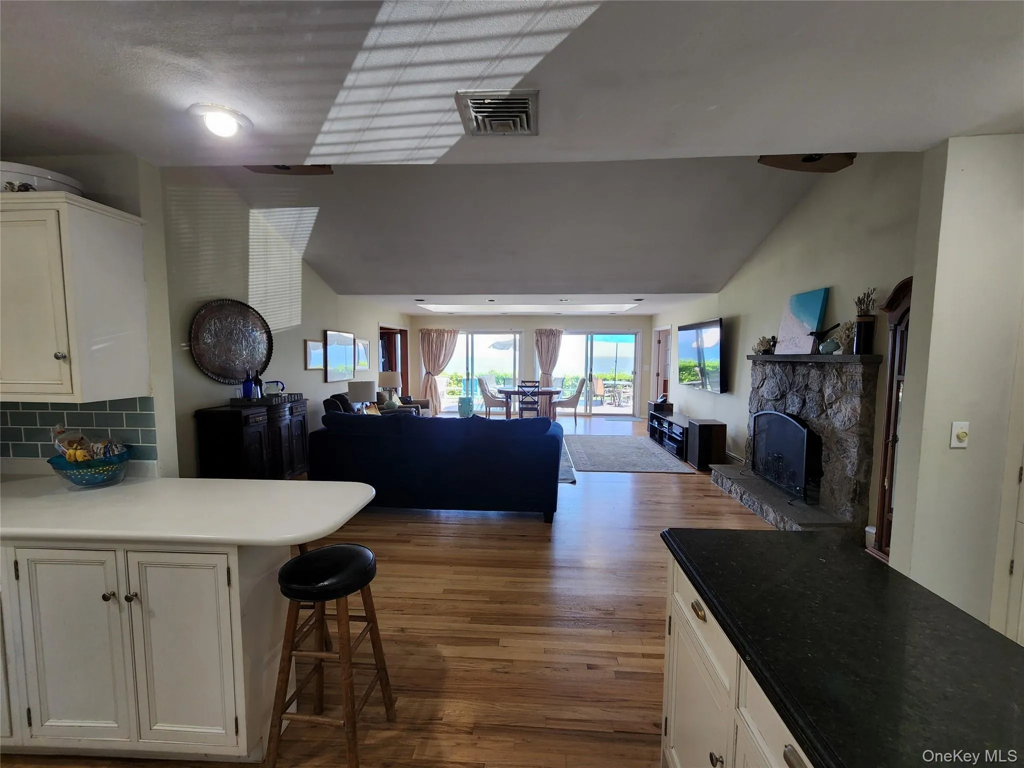 7 Riverhead Road, Brookhaven, NY, 3 Bedrooms Bedrooms, 8 Rooms Rooms,2 BathroomsBathrooms,Residential Lease,For Rent,Riverhead,0,1022088 7 Riverhead Road, Brookhaven, NY, 3 Bedrooms Bedrooms, 8 Rooms Rooms,2 BathroomsBathrooms,Residential Lease,For Rent,Riverhead,0,1022088