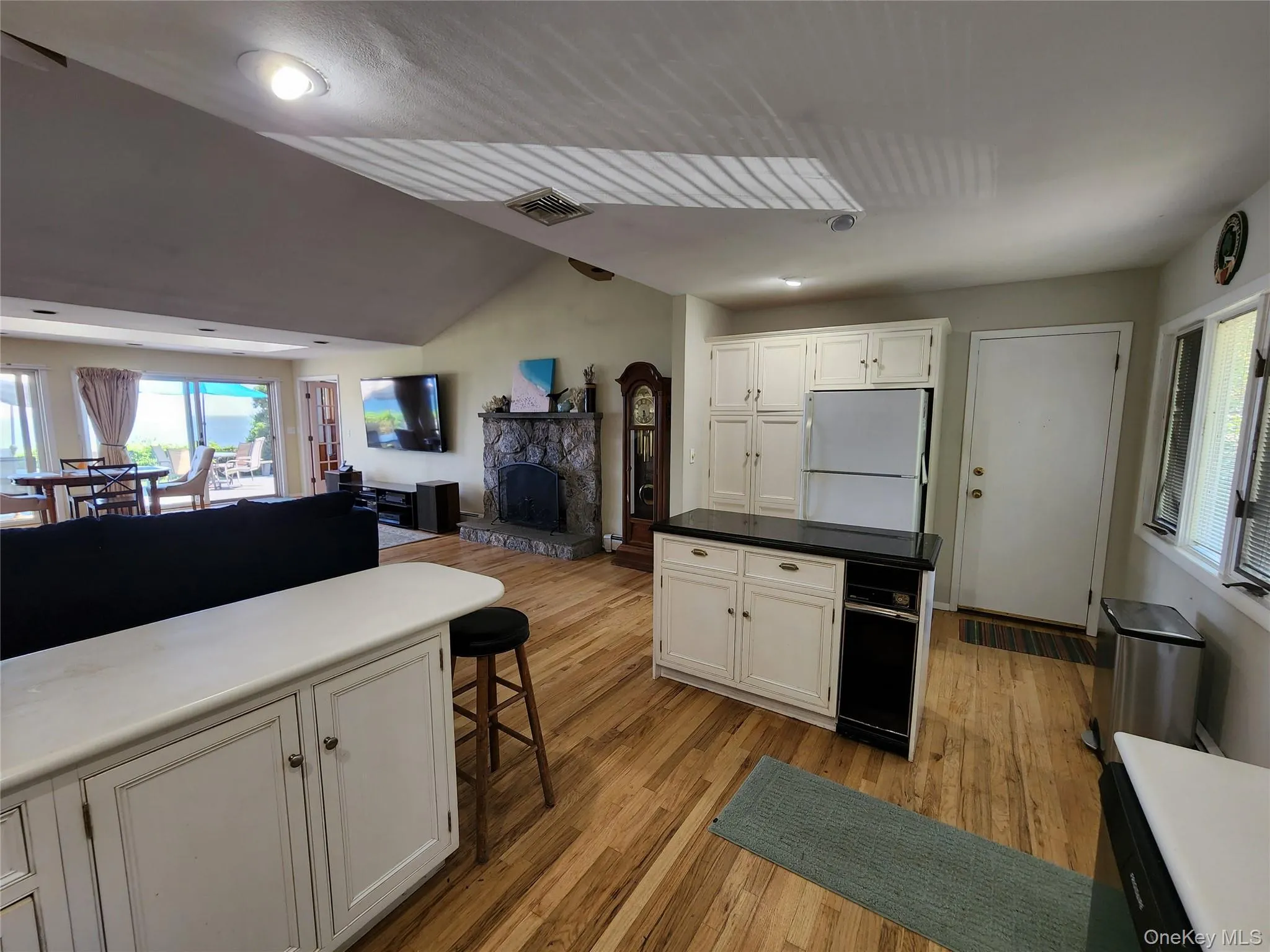 7 Riverhead Road, Brookhaven, NY, 3 Bedrooms Bedrooms, 8 Rooms Rooms,2 BathroomsBathrooms,Residential Lease,For Rent,Riverhead,0,1022088 7 Riverhead Road, Brookhaven, NY, 3 Bedrooms Bedrooms, 8 Rooms Rooms,2 BathroomsBathrooms,Residential Lease,For Rent,Riverhead,0,1022088