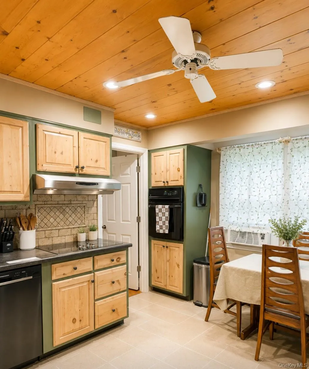 269 Pulaski Road, Huntington, NY, 3 Bedrooms Bedrooms, 9 Rooms Rooms,2 BathroomsBathrooms,Residential,For Rent,Pulaski,0,1022090 269 Pulaski Road, Huntington, NY, 3 Bedrooms Bedrooms, 9 Rooms Rooms,2 BathroomsBathrooms,Residential,For Rent,Pulaski,0,1022090