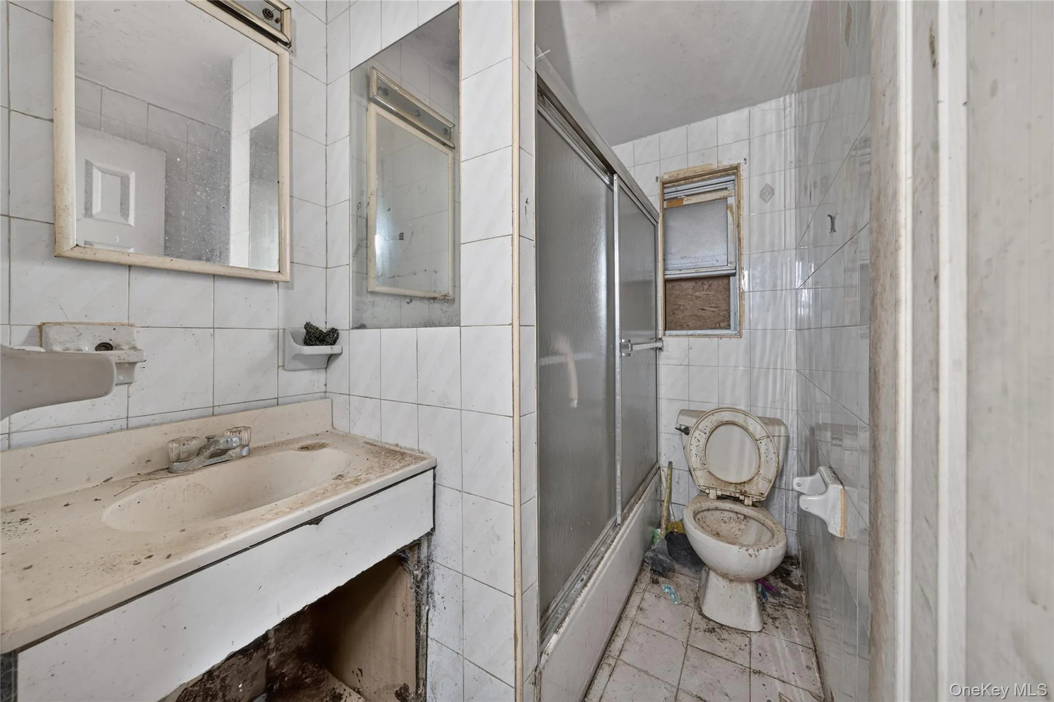 10 Best Street, Hempstead, NY, 3 Bedrooms Bedrooms, 4 Rooms Rooms,1 BathroomBathrooms,Residential,For Rent,Best,0,1022091 10 Best Street, Hempstead, NY, 3 Bedrooms Bedrooms, 4 Rooms Rooms,1 BathroomBathrooms,Residential,For Rent,Best,0,1022091