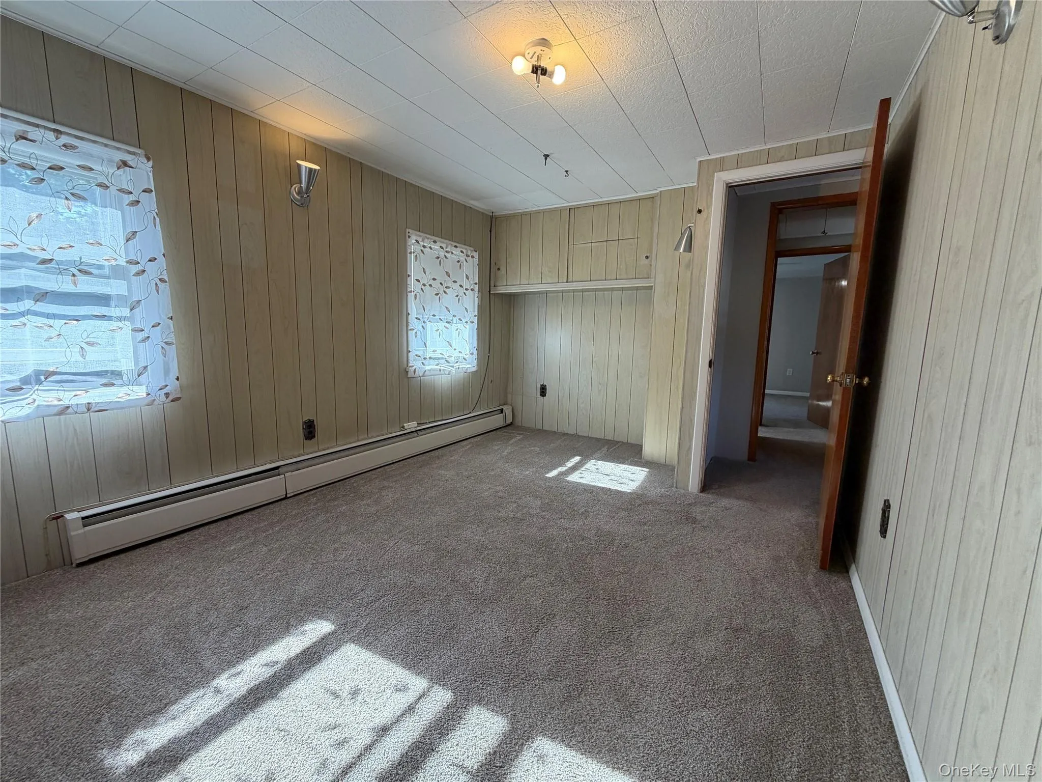 2nd Floor Den / Office space 2nd Floor Den / Office space