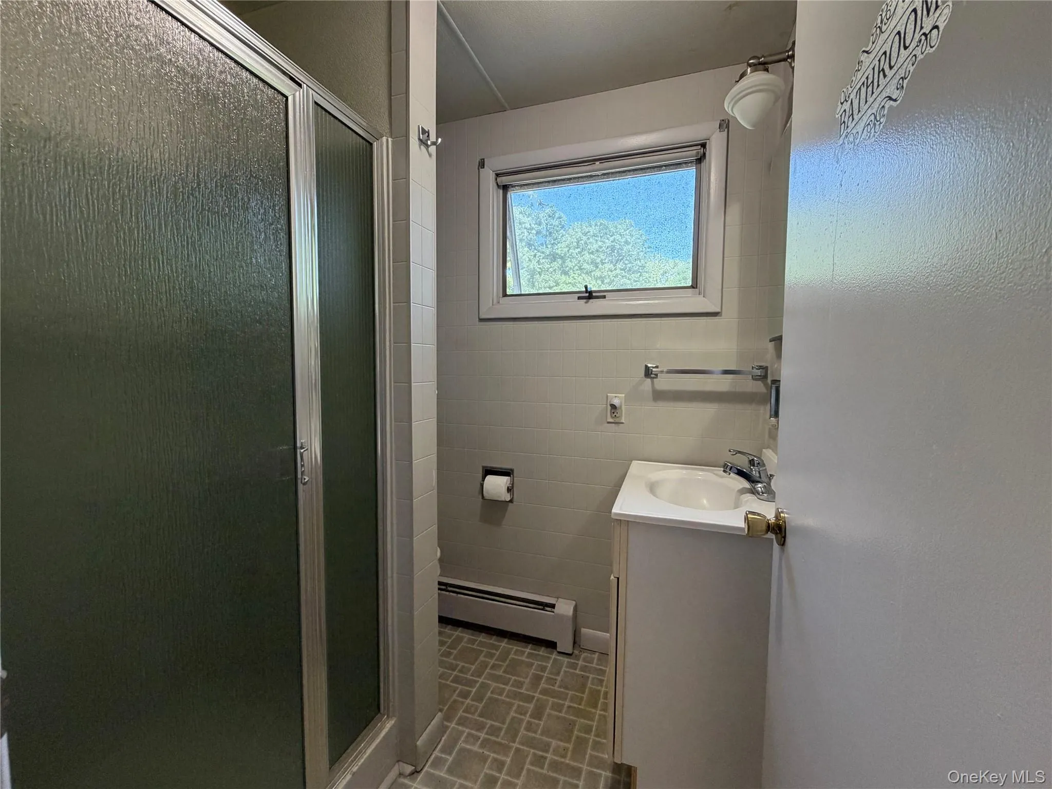 1st floor full bath 1st floor full bath