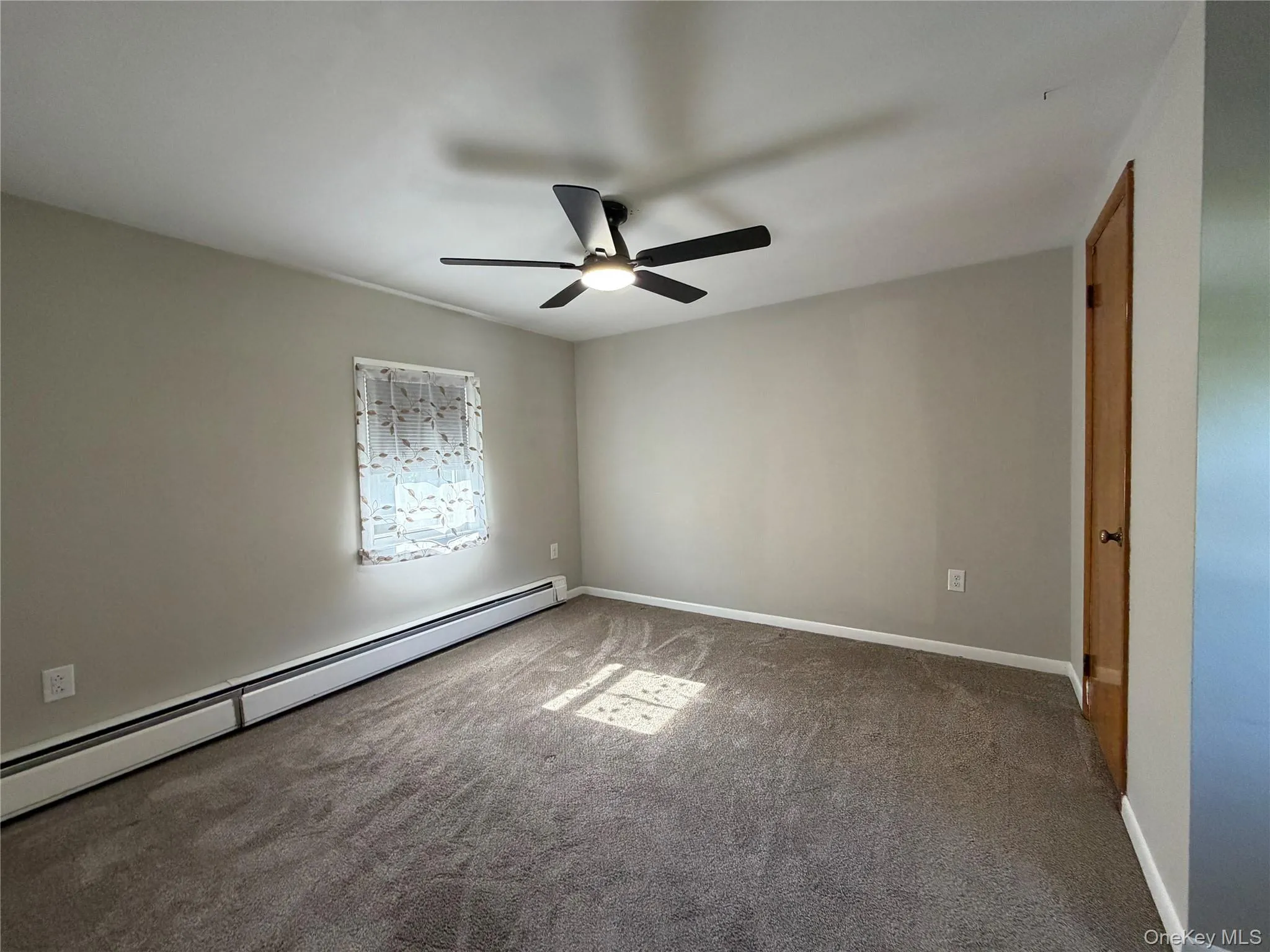 2nd Floor Bedroom - 2 spacious Closets 2nd Floor Bedroom - 2 spacious Closets