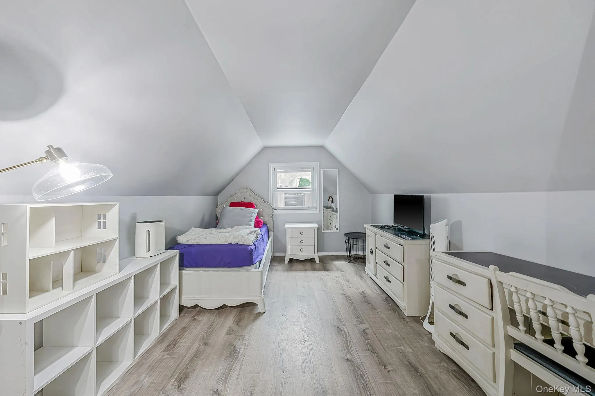 48 Marshall Drive, Brookhaven, NY, 4 Bedrooms Bedrooms, 6 Rooms Rooms,1 BathroomBathrooms,Residential,For Rent,Marshall,0,1022095 48 Marshall Drive, Brookhaven, NY, 4 Bedrooms Bedrooms, 6 Rooms Rooms,1 BathroomBathrooms,Residential,For Rent,Marshall,0,1022095
