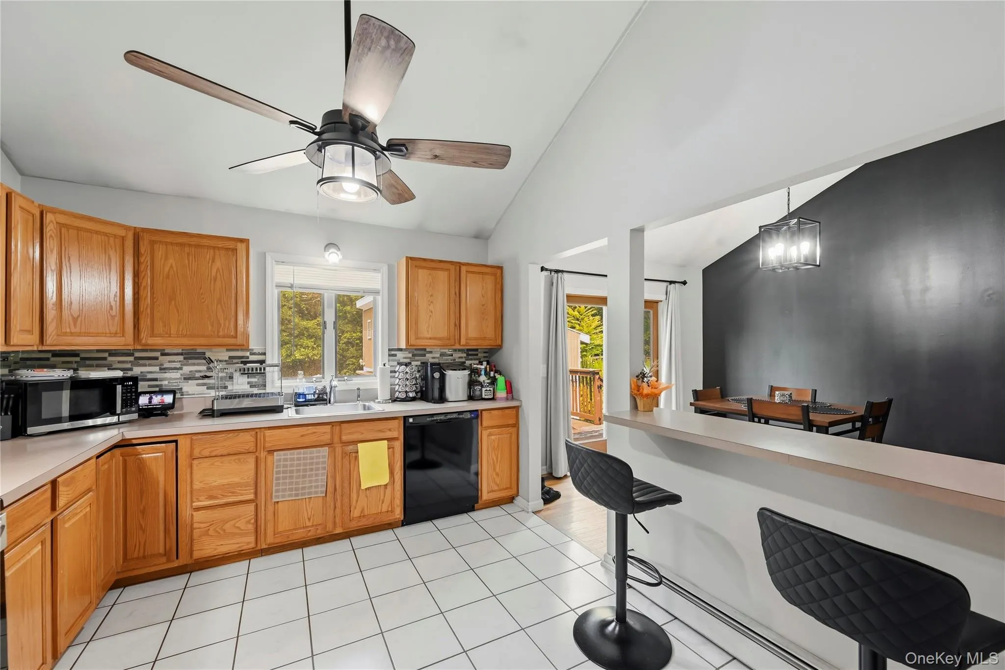 564 Clove Road, Monroe, NY, 3 Bedrooms Bedrooms, 7 Rooms Rooms,2 BathroomsBathrooms,Residential,For Rent,Clove,0,1022099 564 Clove Road, Monroe, NY, 3 Bedrooms Bedrooms, 7 Rooms Rooms,2 BathroomsBathrooms,Residential,For Rent,Clove,0,1022099