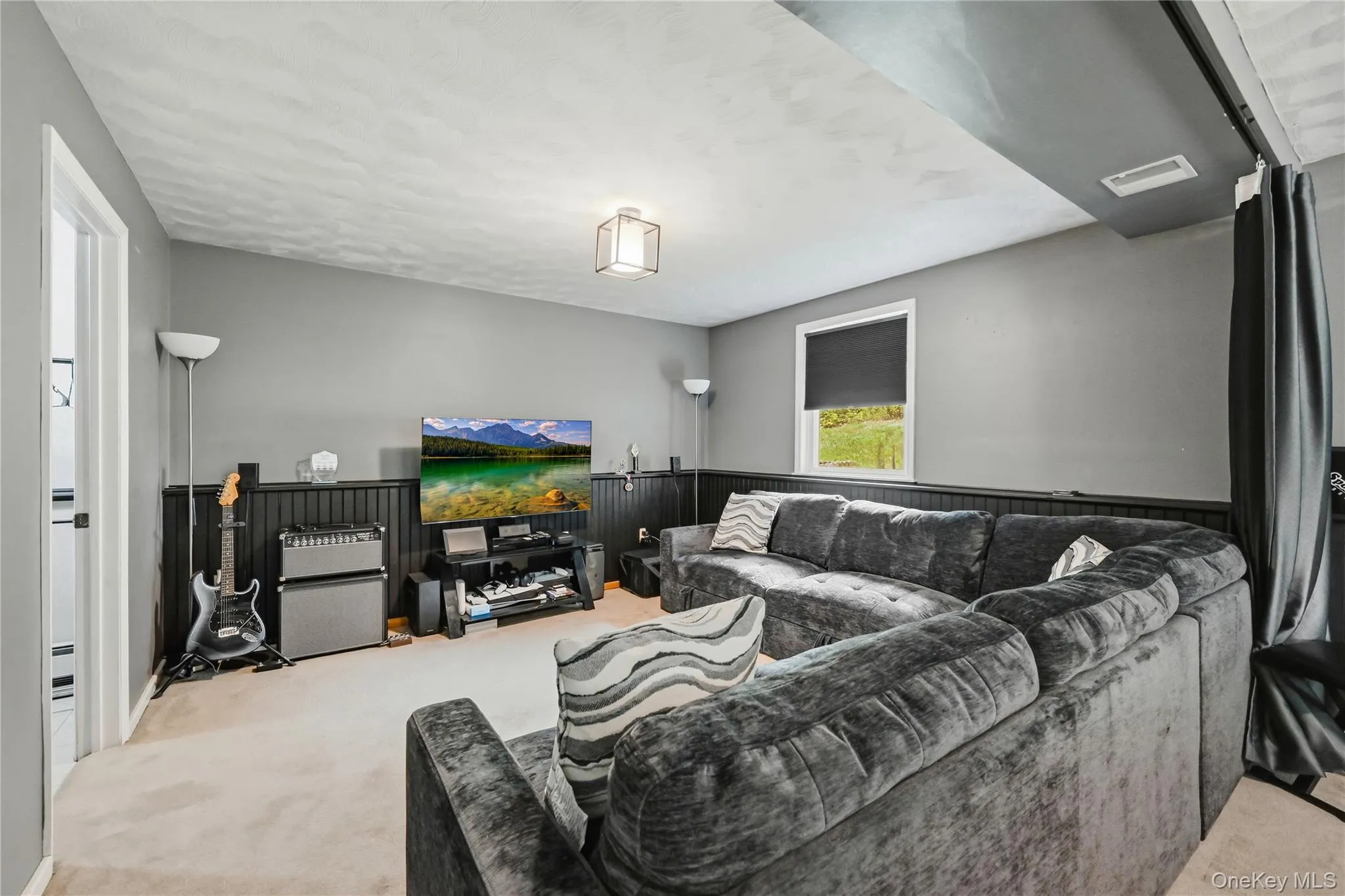 564 Clove Road, Monroe, NY, 3 Bedrooms Bedrooms, 7 Rooms Rooms,2 BathroomsBathrooms,Residential,For Rent,Clove,0,1022099 564 Clove Road, Monroe, NY, 3 Bedrooms Bedrooms, 7 Rooms Rooms,2 BathroomsBathrooms,Residential,For Rent,Clove,0,1022099