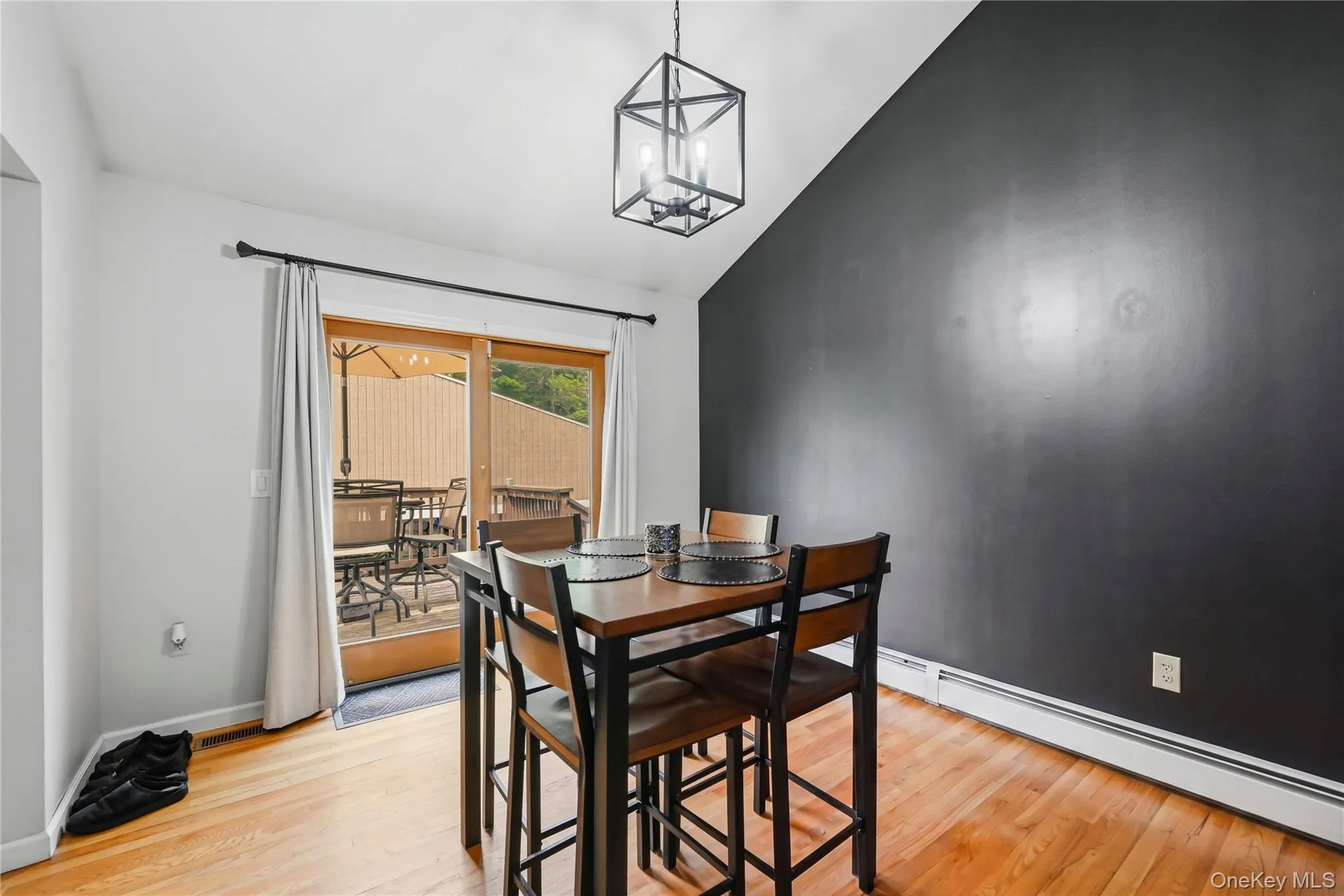 564 Clove Road, Monroe, NY, 3 Bedrooms Bedrooms, 7 Rooms Rooms,2 BathroomsBathrooms,Residential,For Rent,Clove,0,1022099 564 Clove Road, Monroe, NY, 3 Bedrooms Bedrooms, 7 Rooms Rooms,2 BathroomsBathrooms,Residential,For Rent,Clove,0,1022099