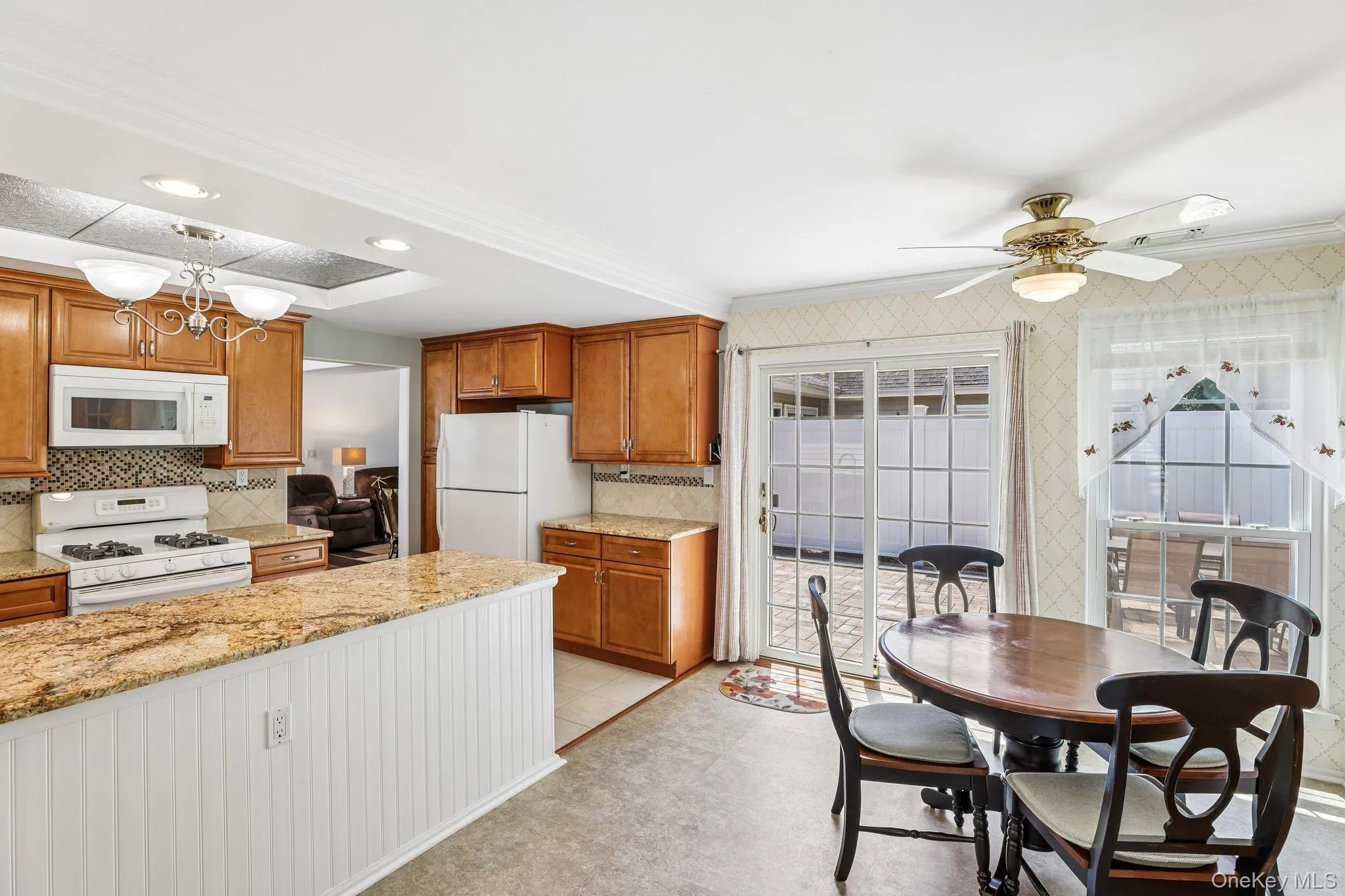 187 Glen Drive, Brookhaven, NY, 2 Bedrooms Bedrooms, 7 Rooms Rooms,2 BathroomsBathrooms,Residential,For Rent,Glen,0,1022104 187 Glen Drive, Brookhaven, NY, 2 Bedrooms Bedrooms, 7 Rooms Rooms,2 BathroomsBathrooms,Residential,For Rent,Glen,0,1022104
