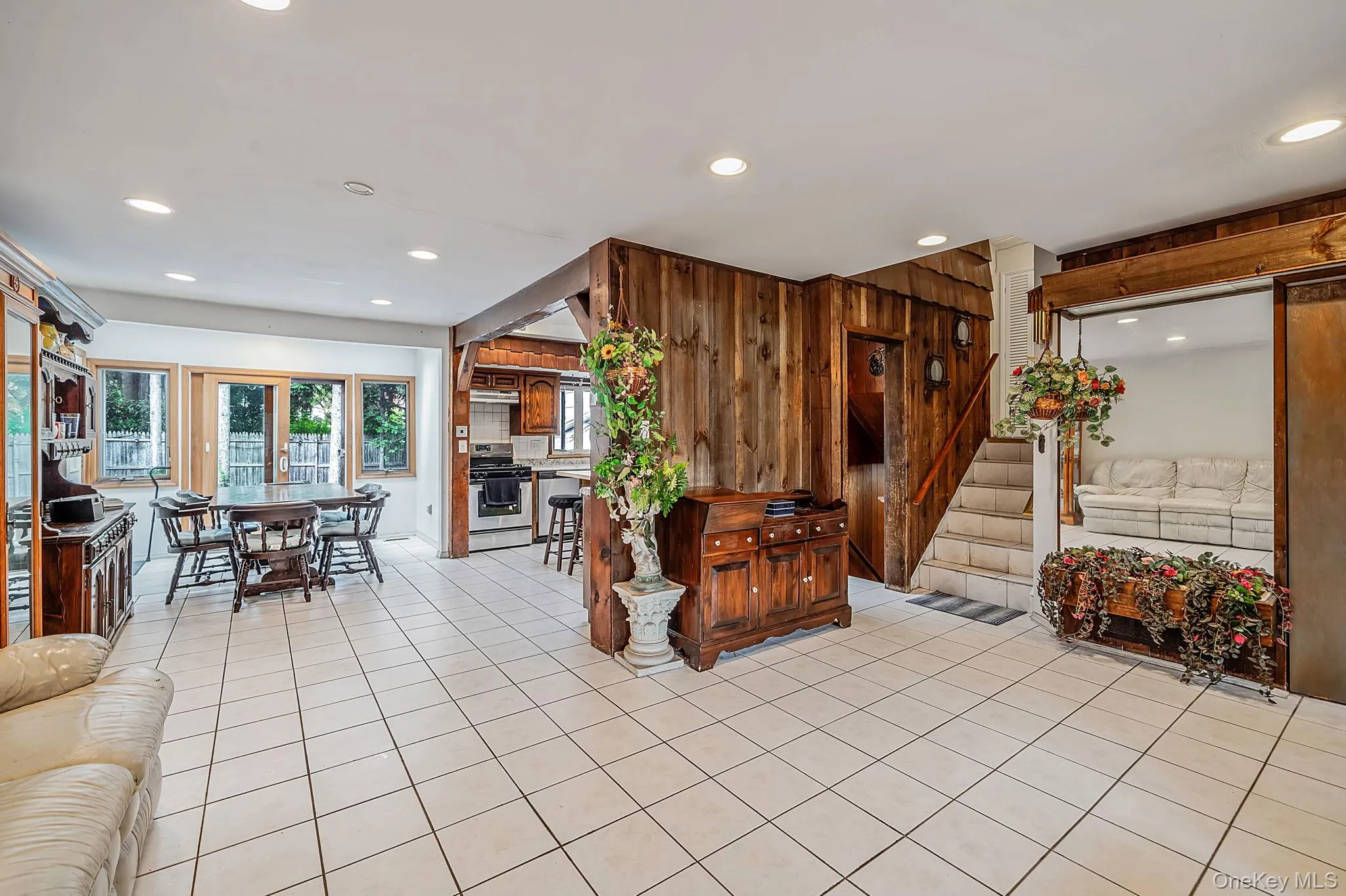 11 Carrol Place, Huntington, NY, 5 Bedrooms Bedrooms, 10 Rooms Rooms,2 BathroomsBathrooms,Residential,For Rent,Carrol,0,1022110 11 Carrol Place, Huntington, NY, 5 Bedrooms Bedrooms, 10 Rooms Rooms,2 BathroomsBathrooms,Residential,For Rent,Carrol,0,1022110