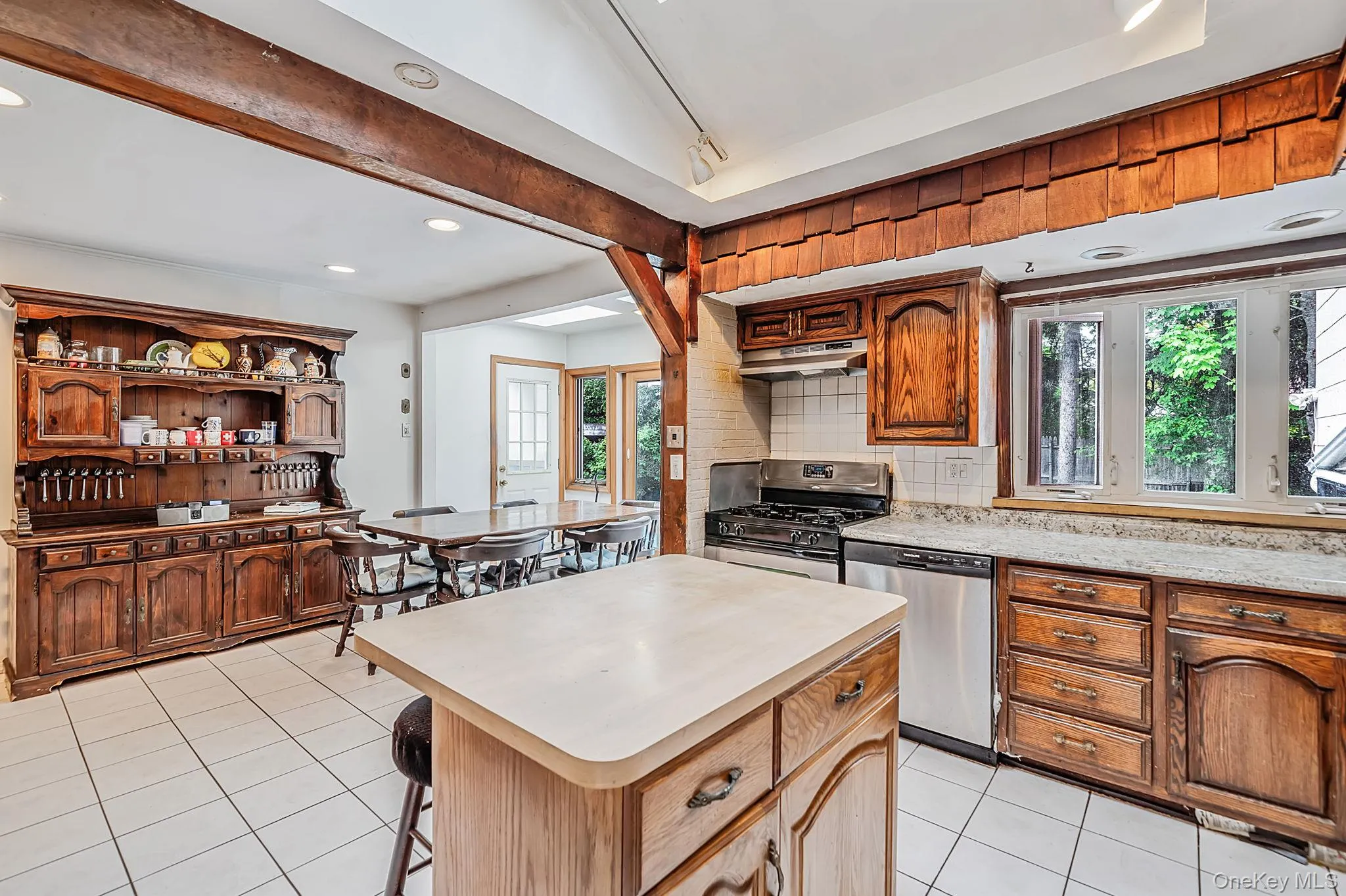 11 Carrol Place, Huntington, NY, 5 Bedrooms Bedrooms, 10 Rooms Rooms,2 BathroomsBathrooms,Residential,For Rent,Carrol,0,1022110 11 Carrol Place, Huntington, NY, 5 Bedrooms Bedrooms, 10 Rooms Rooms,2 BathroomsBathrooms,Residential,For Rent,Carrol,0,1022110