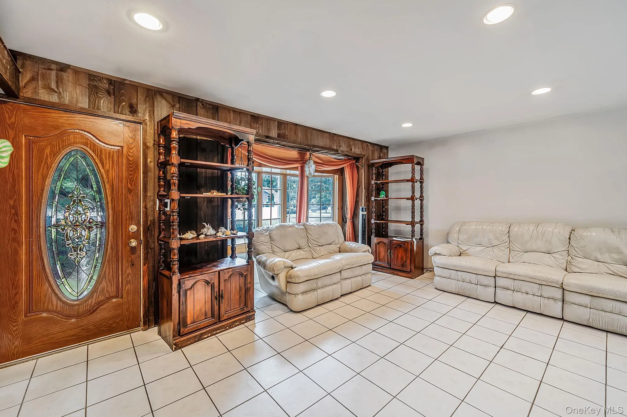 11 Carrol Place, Huntington, NY, 5 Bedrooms Bedrooms, 10 Rooms Rooms,2 BathroomsBathrooms,Residential,For Rent,Carrol,0,1022110 11 Carrol Place, Huntington, NY, 5 Bedrooms Bedrooms, 10 Rooms Rooms,2 BathroomsBathrooms,Residential,For Rent,Carrol,0,1022110