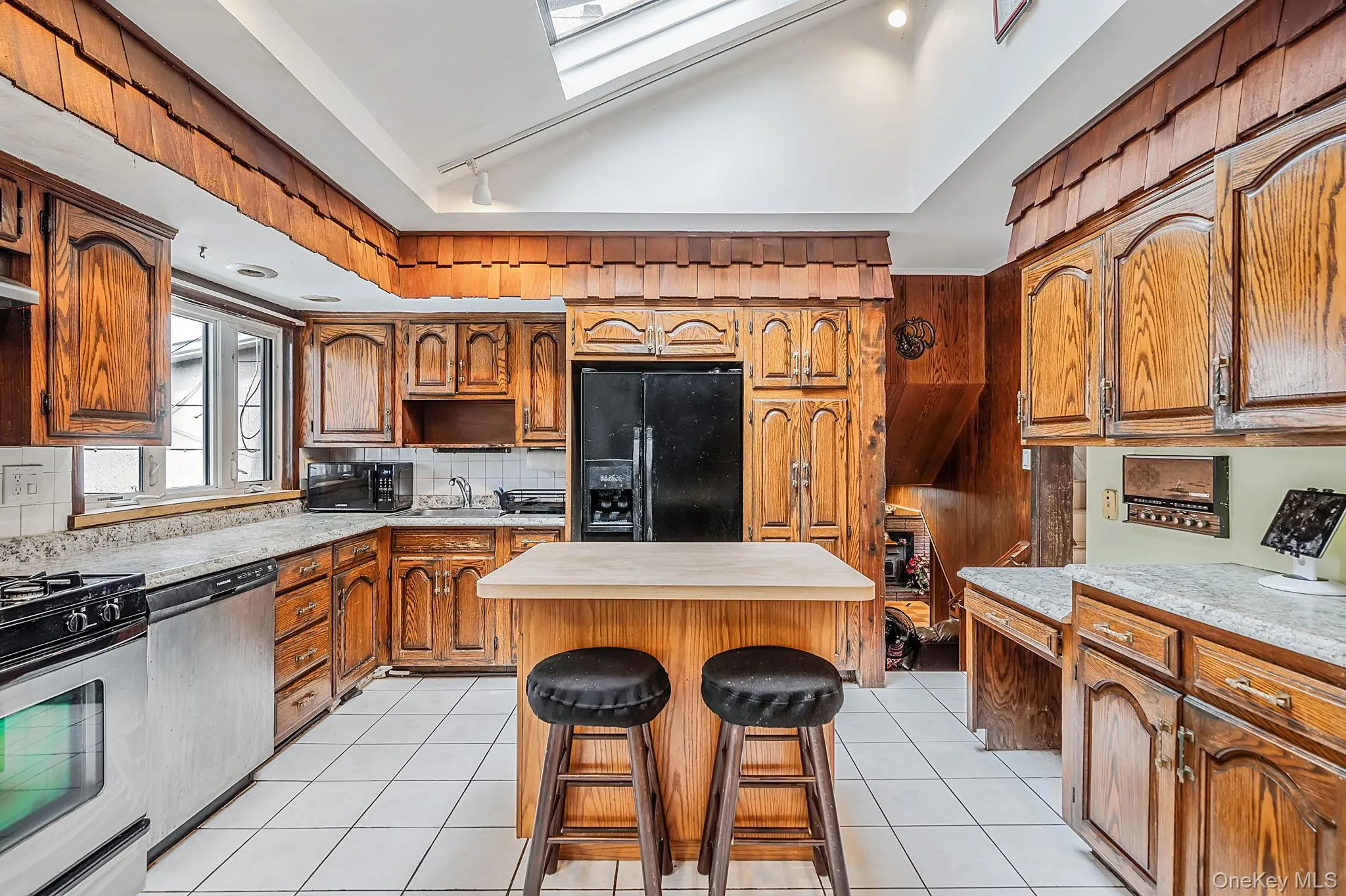 11 Carrol Place, Huntington, NY, 5 Bedrooms Bedrooms, 10 Rooms Rooms,2 BathroomsBathrooms,Residential,For Rent,Carrol,0,1022110 11 Carrol Place, Huntington, NY, 5 Bedrooms Bedrooms, 10 Rooms Rooms,2 BathroomsBathrooms,Residential,For Rent,Carrol,0,1022110
