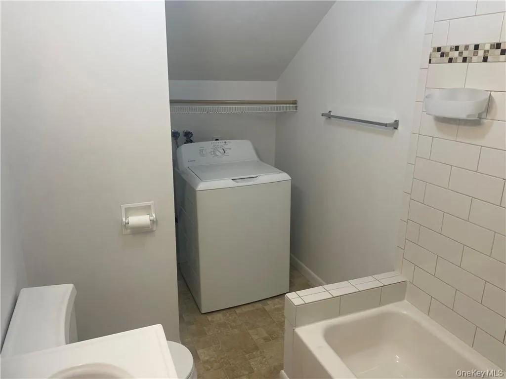 1232 State Route 17, Montgomery, NY, 1 Bedroom Bedrooms, 3 Rooms Rooms,1 BathroomBathrooms,Residential Lease,For Rent,State Route 17,0,1022112 1232 State Route 17, Montgomery, NY, 1 Bedroom Bedrooms, 3 Rooms Rooms,1 BathroomBathrooms,Residential Lease,For Rent,State Route 17,0,1022112