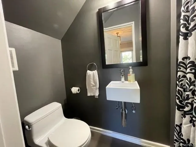 Full Bathroom - First Floor Full Bathroom - First Floor