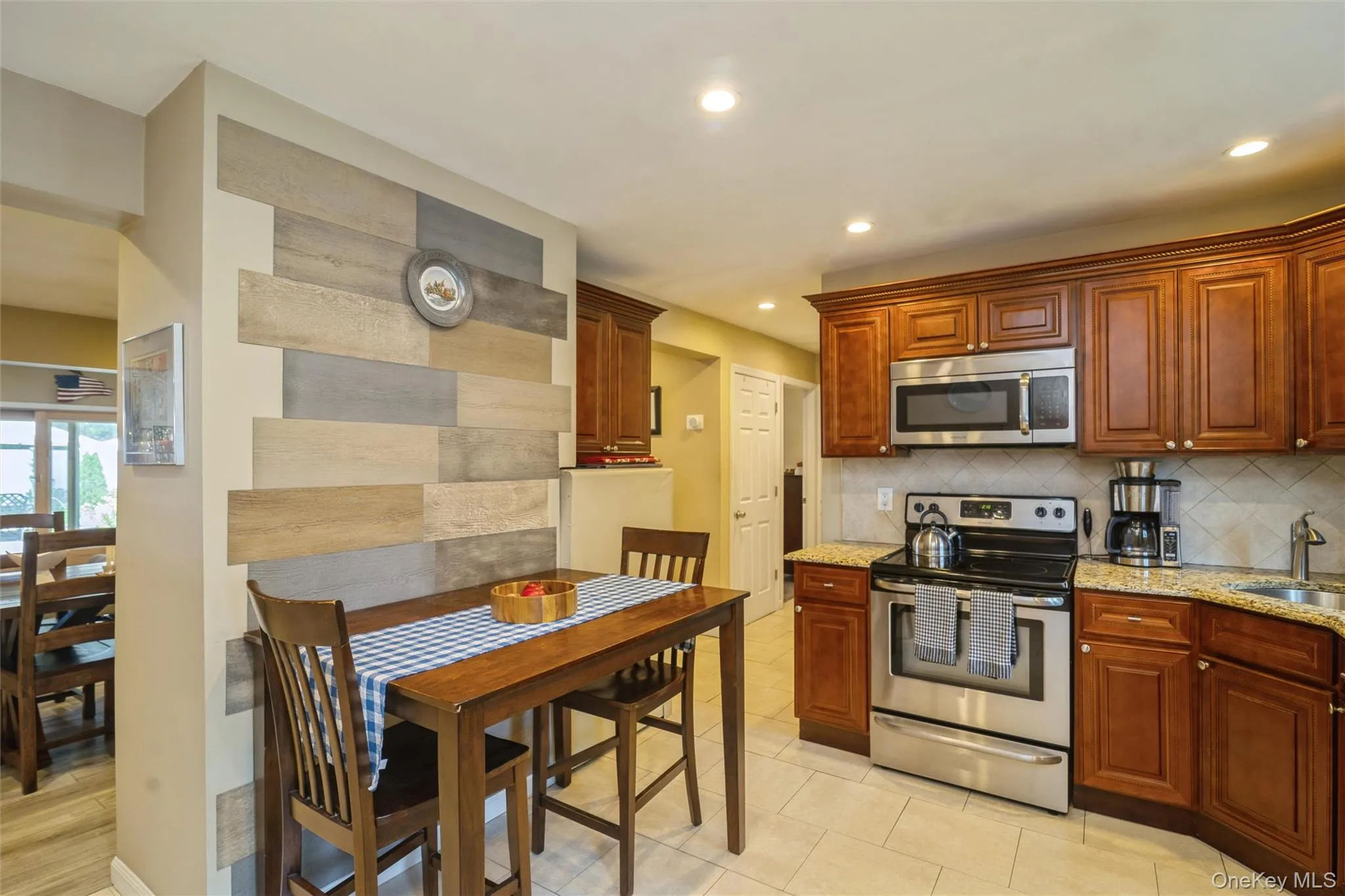 45 Abbot Lane, Oyster Bay, NY, 4 Bedrooms Bedrooms, 7 Rooms Rooms,2 BathroomsBathrooms,Residential,For Rent,Abbot,0,1022118 45 Abbot Lane, Oyster Bay, NY, 4 Bedrooms Bedrooms, 7 Rooms Rooms,2 BathroomsBathrooms,Residential,For Rent,Abbot,0,1022118