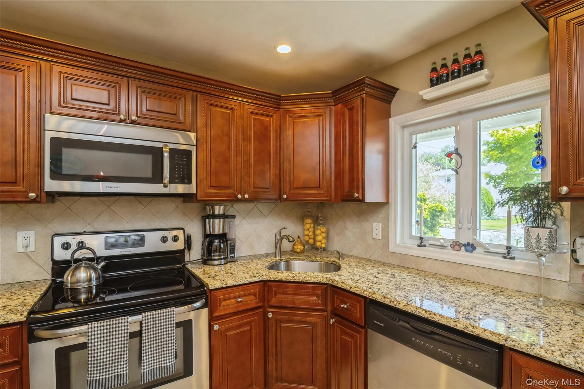 45 Abbot Lane, Oyster Bay, NY, 4 Bedrooms Bedrooms, 7 Rooms Rooms,2 BathroomsBathrooms,Residential,For Rent,Abbot,0,1022118 45 Abbot Lane, Oyster Bay, NY, 4 Bedrooms Bedrooms, 7 Rooms Rooms,2 BathroomsBathrooms,Residential,For Rent,Abbot,0,1022118