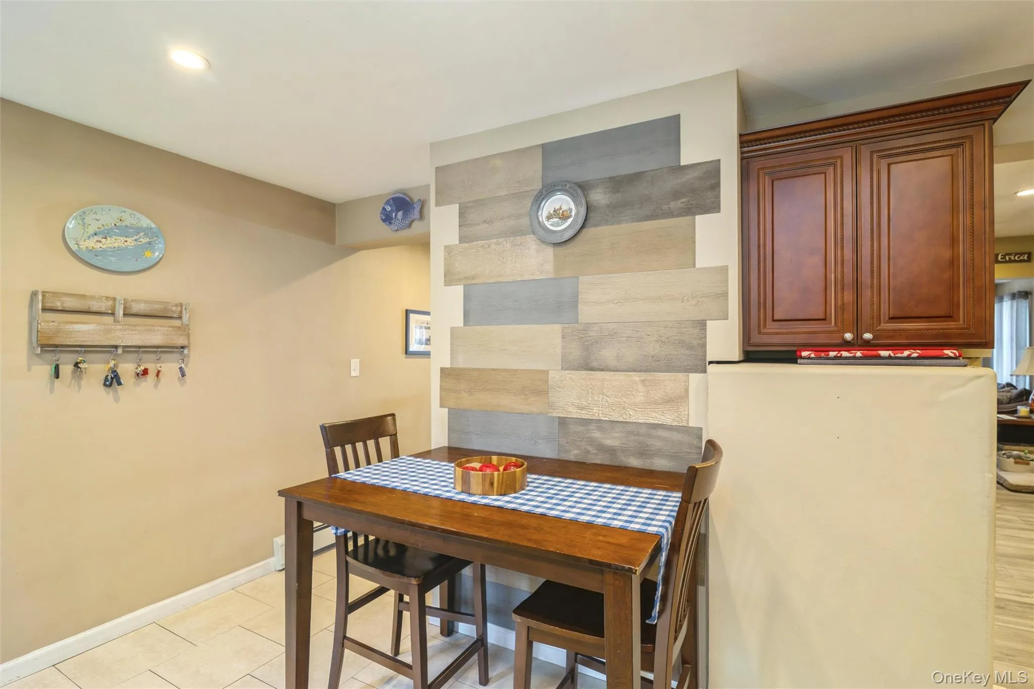 45 Abbot Lane, Oyster Bay, NY, 4 Bedrooms Bedrooms, 7 Rooms Rooms,2 BathroomsBathrooms,Residential,For Rent,Abbot,0,1022118 45 Abbot Lane, Oyster Bay, NY, 4 Bedrooms Bedrooms, 7 Rooms Rooms,2 BathroomsBathrooms,Residential,For Rent,Abbot,0,1022118
