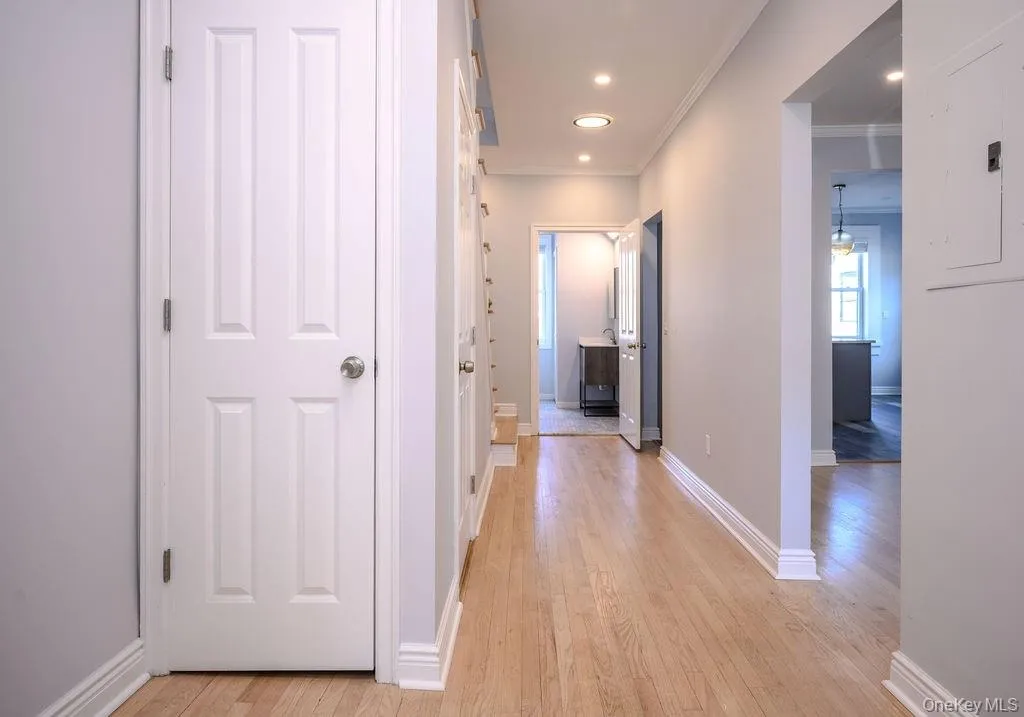 100 Main Street, Greenburgh, NY, 2 Bedrooms Bedrooms, 6 Rooms Rooms,2 BathroomsBathrooms,Residential Lease,For Rent,Main,0,1022120 100 Main Street, Greenburgh, NY, 2 Bedrooms Bedrooms, 6 Rooms Rooms,2 BathroomsBathrooms,Residential Lease,For Rent,Main,0,1022120