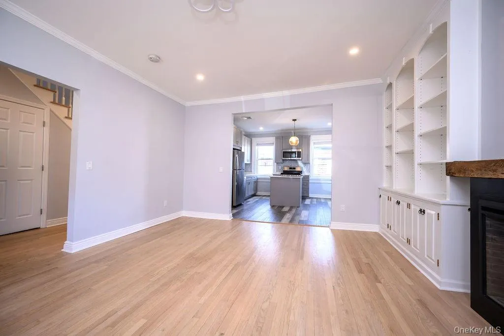 100 Main Street, Greenburgh, NY, 2 Bedrooms Bedrooms, 6 Rooms Rooms,2 BathroomsBathrooms,Residential Lease,For Rent,Main,0,1022120 100 Main Street, Greenburgh, NY, 2 Bedrooms Bedrooms, 6 Rooms Rooms,2 BathroomsBathrooms,Residential Lease,For Rent,Main,0,1022120