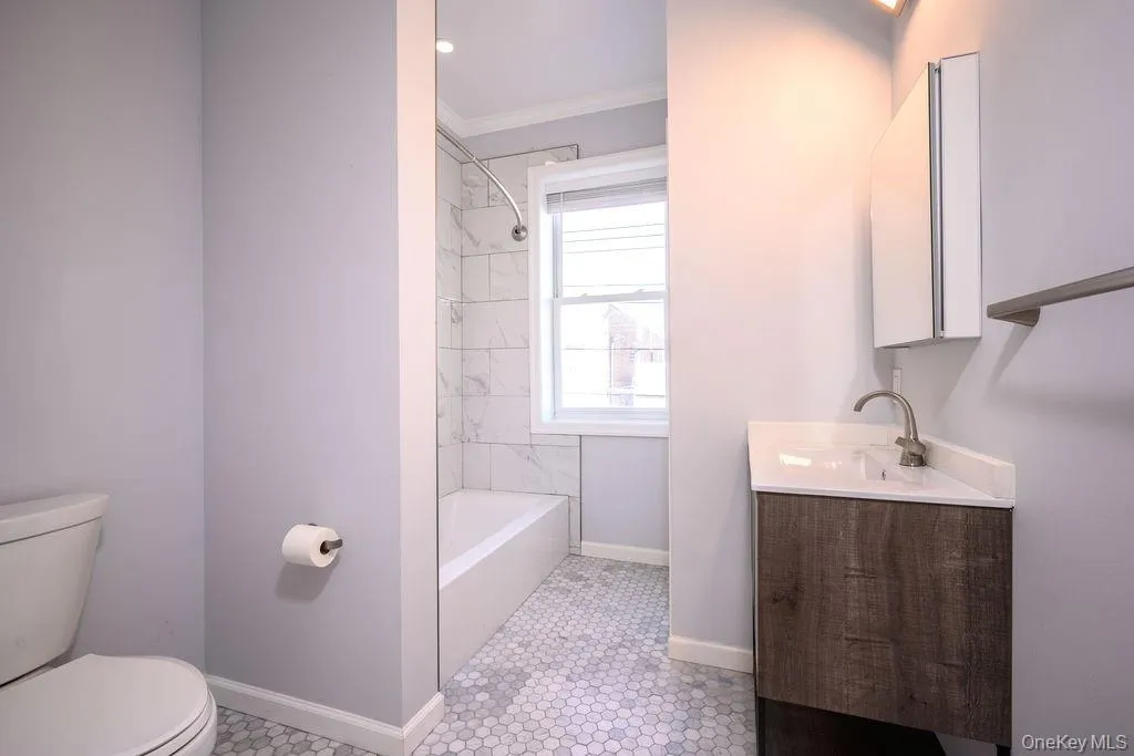 100 Main Street, Greenburgh, NY, 2 Bedrooms Bedrooms, 6 Rooms Rooms,2 BathroomsBathrooms,Residential Lease,For Rent,Main,0,1022120 100 Main Street, Greenburgh, NY, 2 Bedrooms Bedrooms, 6 Rooms Rooms,2 BathroomsBathrooms,Residential Lease,For Rent,Main,0,1022120