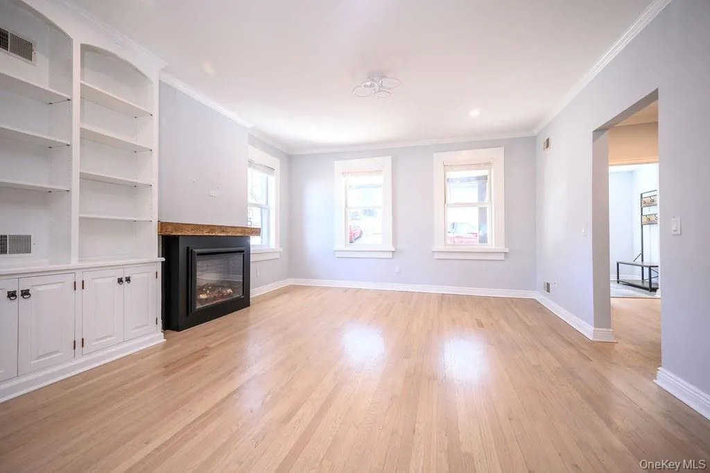 100 Main Street, Greenburgh, NY, 2 Bedrooms Bedrooms, 6 Rooms Rooms,2 BathroomsBathrooms,Residential Lease,For Rent,Main,0,1022120 100 Main Street, Greenburgh, NY, 2 Bedrooms Bedrooms, 6 Rooms Rooms,2 BathroomsBathrooms,Residential Lease,For Rent,Main,0,1022120
