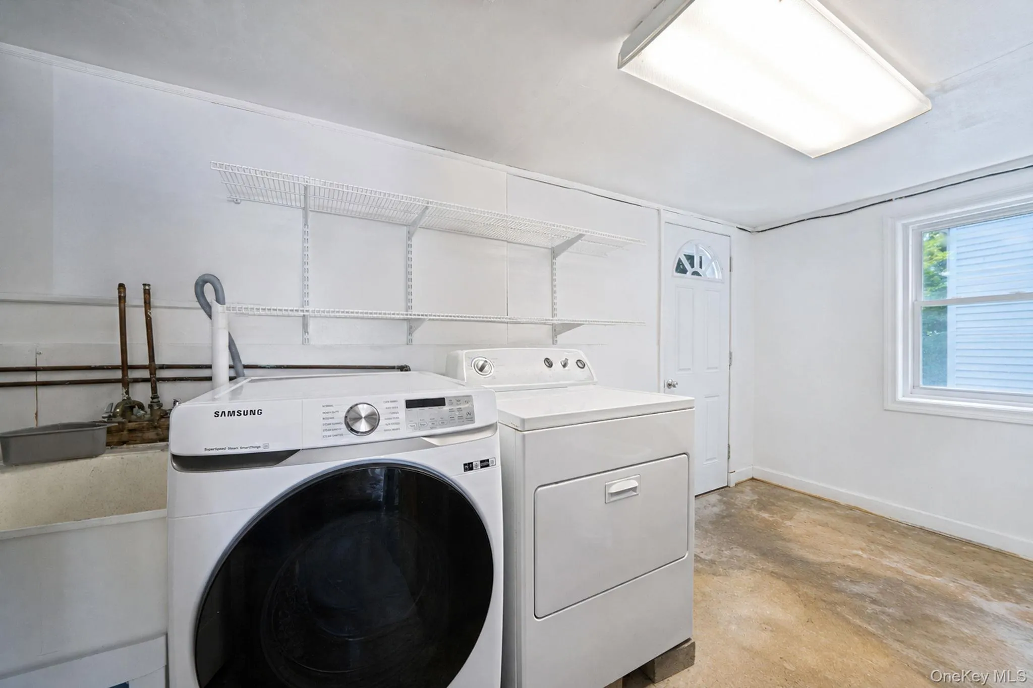 4 Martha Street, Hempstead, NY, 3 Bedrooms Bedrooms, 6 Rooms Rooms,1 BathroomBathrooms,Residential,For Rent,Martha,0,1022122 4 Martha Street, Hempstead, NY, 3 Bedrooms Bedrooms, 6 Rooms Rooms,1 BathroomBathrooms,Residential,For Rent,Martha,0,1022122