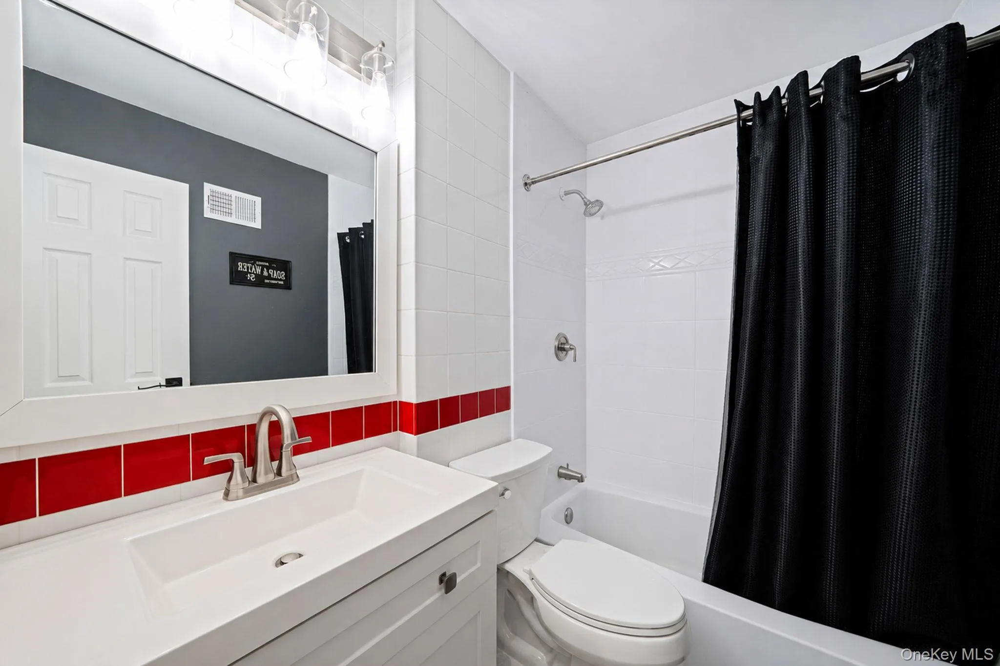 4 Martha Street, Hempstead, NY, 3 Bedrooms Bedrooms, 6 Rooms Rooms,1 BathroomBathrooms,Residential,For Rent,Martha,0,1022122 4 Martha Street, Hempstead, NY, 3 Bedrooms Bedrooms, 6 Rooms Rooms,1 BathroomBathrooms,Residential,For Rent,Martha,0,1022122