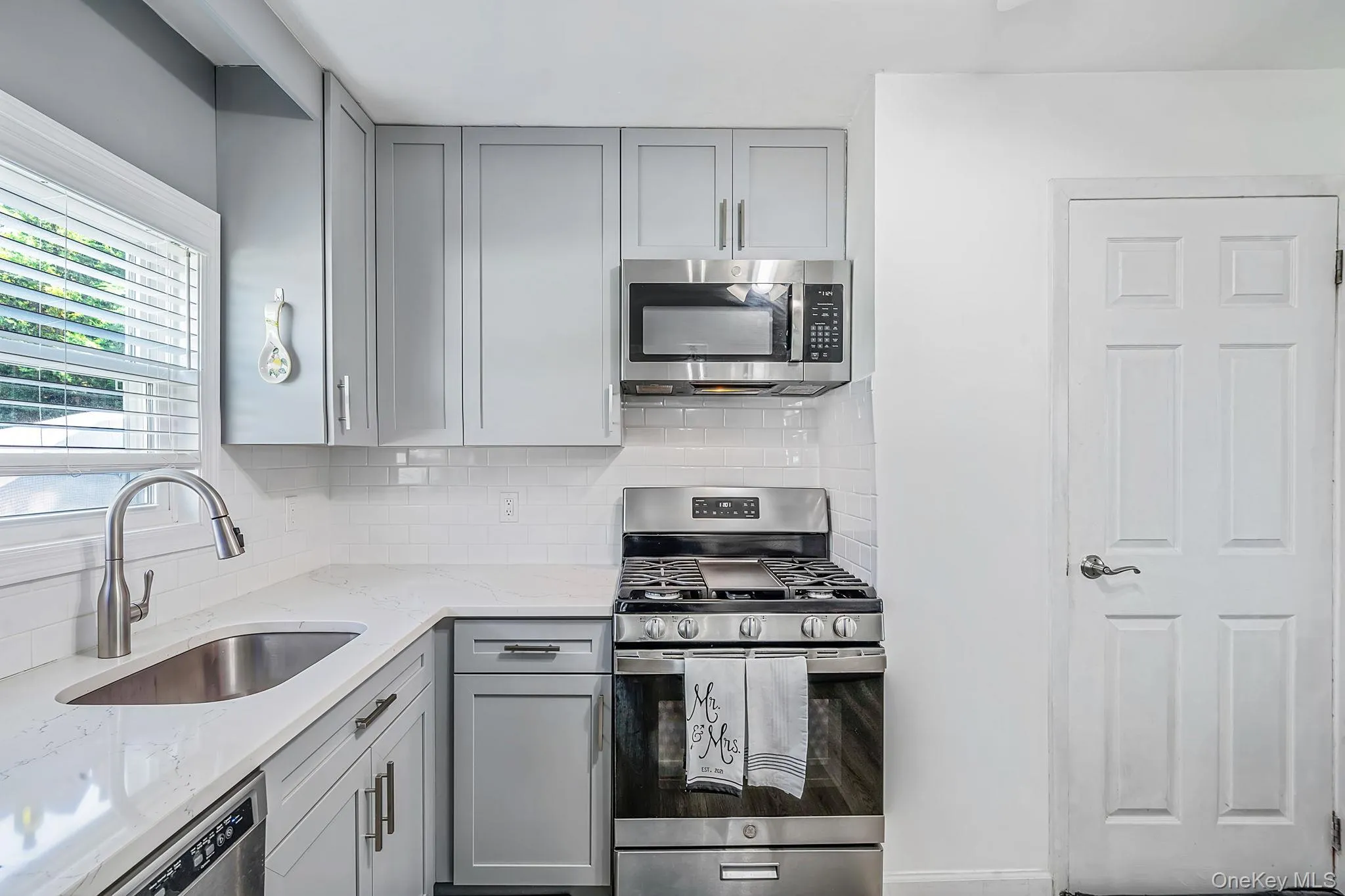 4 Martha Street, Hempstead, NY, 3 Bedrooms Bedrooms, 6 Rooms Rooms,1 BathroomBathrooms,Residential,For Rent,Martha,0,1022122 4 Martha Street, Hempstead, NY, 3 Bedrooms Bedrooms, 6 Rooms Rooms,1 BathroomBathrooms,Residential,For Rent,Martha,0,1022122