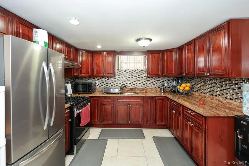 18348 Camden Avenue, New York, NY, 5 Bedrooms Bedrooms, 8 Rooms Rooms,2 BathroomsBathrooms,Residential,For Rent,Camden,0,1022123 18348 Camden Avenue, New York, NY, 5 Bedrooms Bedrooms, 8 Rooms Rooms,2 BathroomsBathrooms,Residential,For Rent,Camden,0,1022123