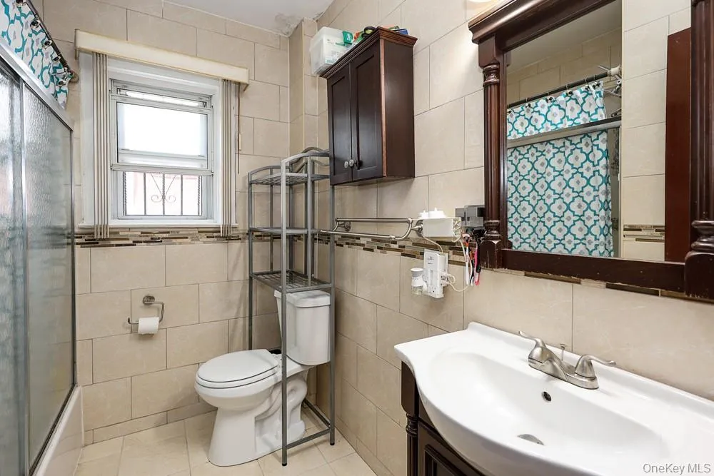18348 Camden Avenue, New York, NY, 5 Bedrooms Bedrooms, 8 Rooms Rooms,2 BathroomsBathrooms,Residential,For Rent,Camden,0,1022123 18348 Camden Avenue, New York, NY, 5 Bedrooms Bedrooms, 8 Rooms Rooms,2 BathroomsBathrooms,Residential,For Rent,Camden,0,1022123