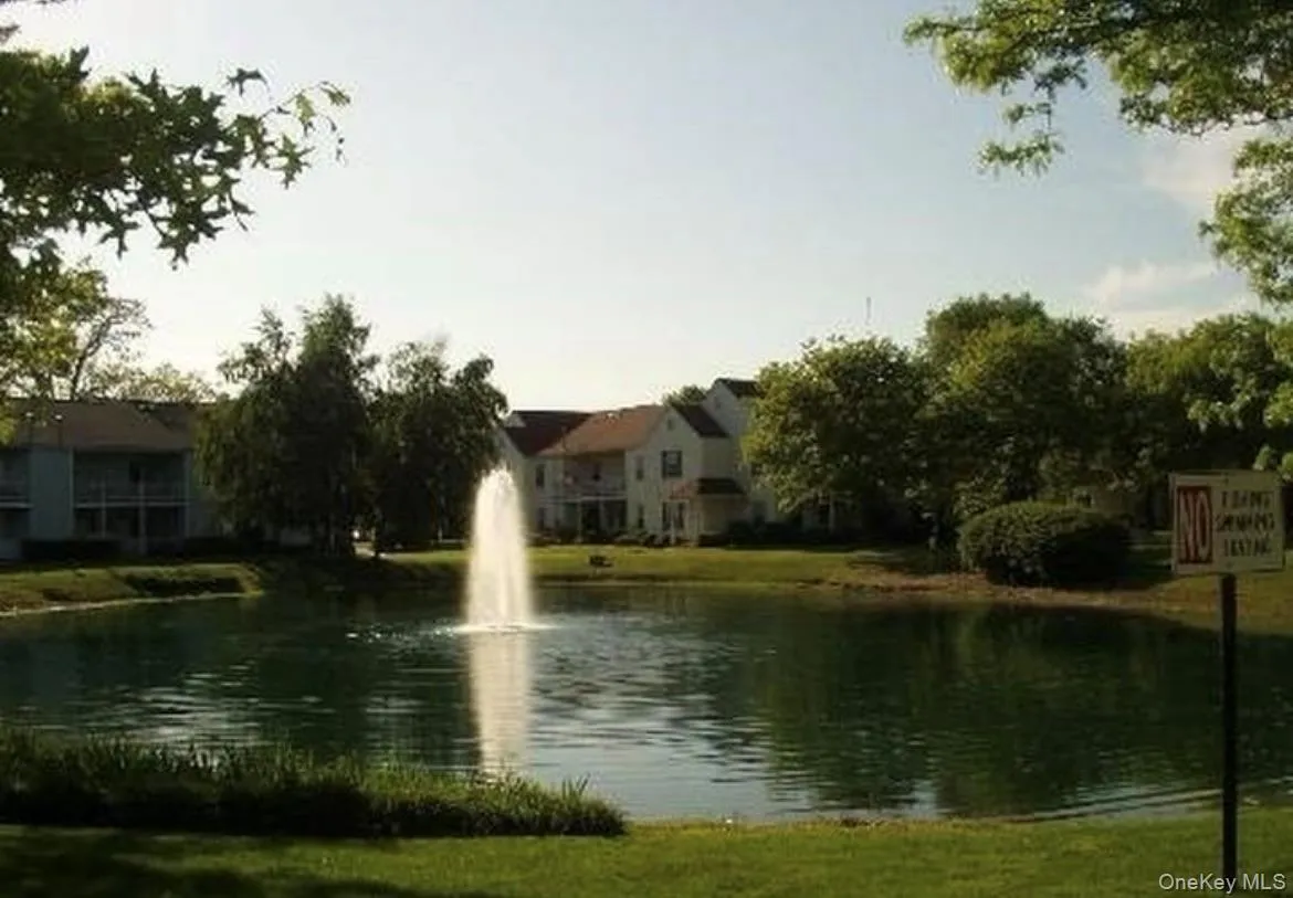99 Fairview Circle, Brookhaven, NY, 2 Bedrooms Bedrooms, 5 Rooms Rooms,1 BathroomBathrooms,Residential,For Rent,Fairview,0,1022126 99 Fairview Circle, Brookhaven, NY, 2 Bedrooms Bedrooms, 5 Rooms Rooms,1 BathroomBathrooms,Residential,For Rent,Fairview,0,1022126