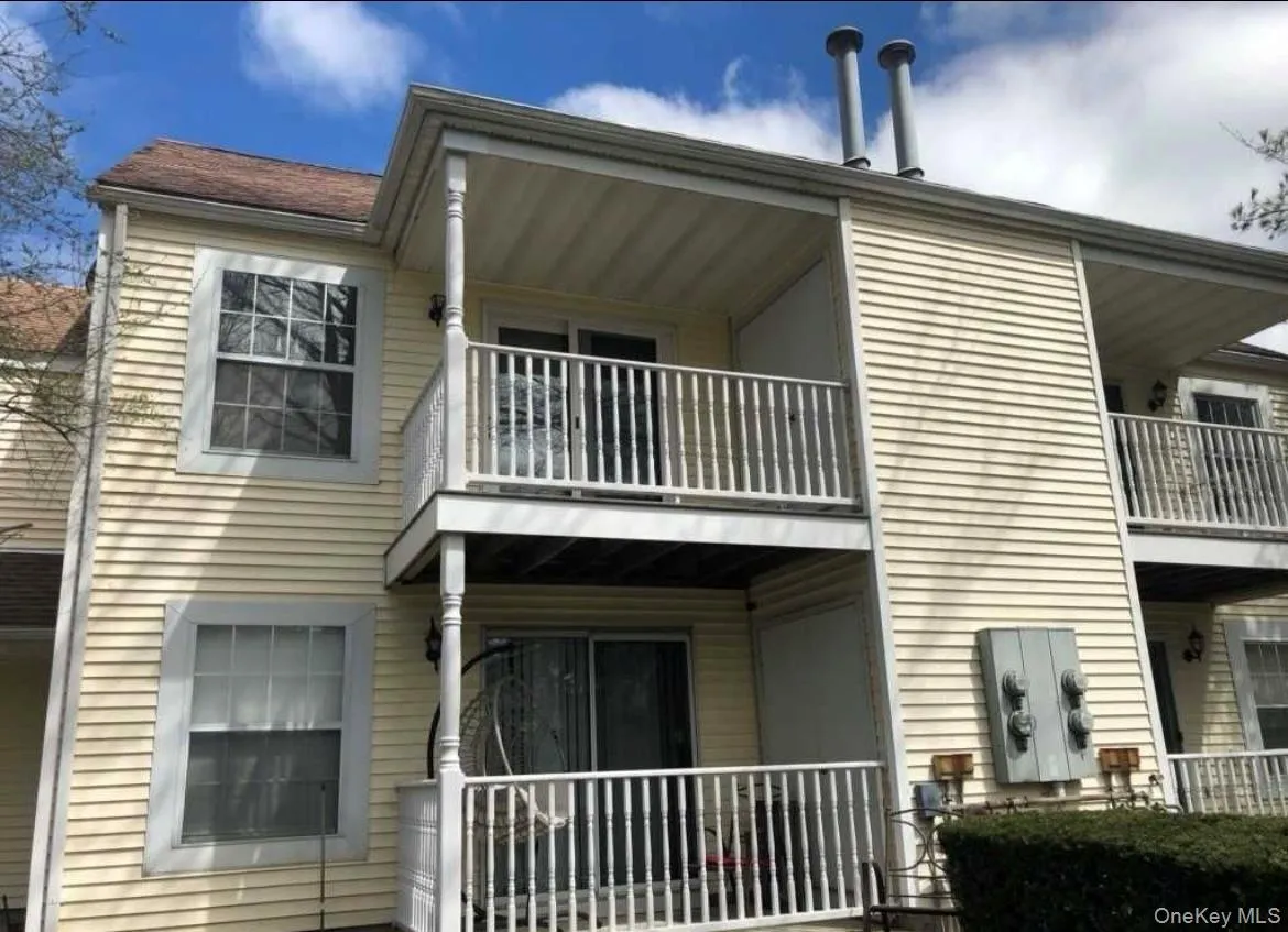 99 Fairview Circle, Brookhaven, NY, 2 Bedrooms Bedrooms, 5 Rooms Rooms,1 BathroomBathrooms,Residential,For Rent,Fairview,0,1022126 99 Fairview Circle, Brookhaven, NY, 2 Bedrooms Bedrooms, 5 Rooms Rooms,1 BathroomBathrooms,Residential,For Rent,Fairview,0,1022126
