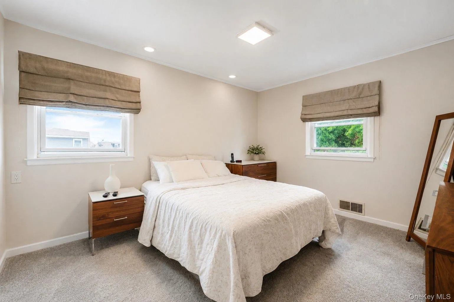 57 Blanche Street, Oyster Bay, NY, 3 Bedrooms Bedrooms, 8 Rooms Rooms,3 BathroomsBathrooms,Residential,For Rent,Blanche,0,1022129 57 Blanche Street, Oyster Bay, NY, 3 Bedrooms Bedrooms, 8 Rooms Rooms,3 BathroomsBathrooms,Residential,For Rent,Blanche,0,1022129