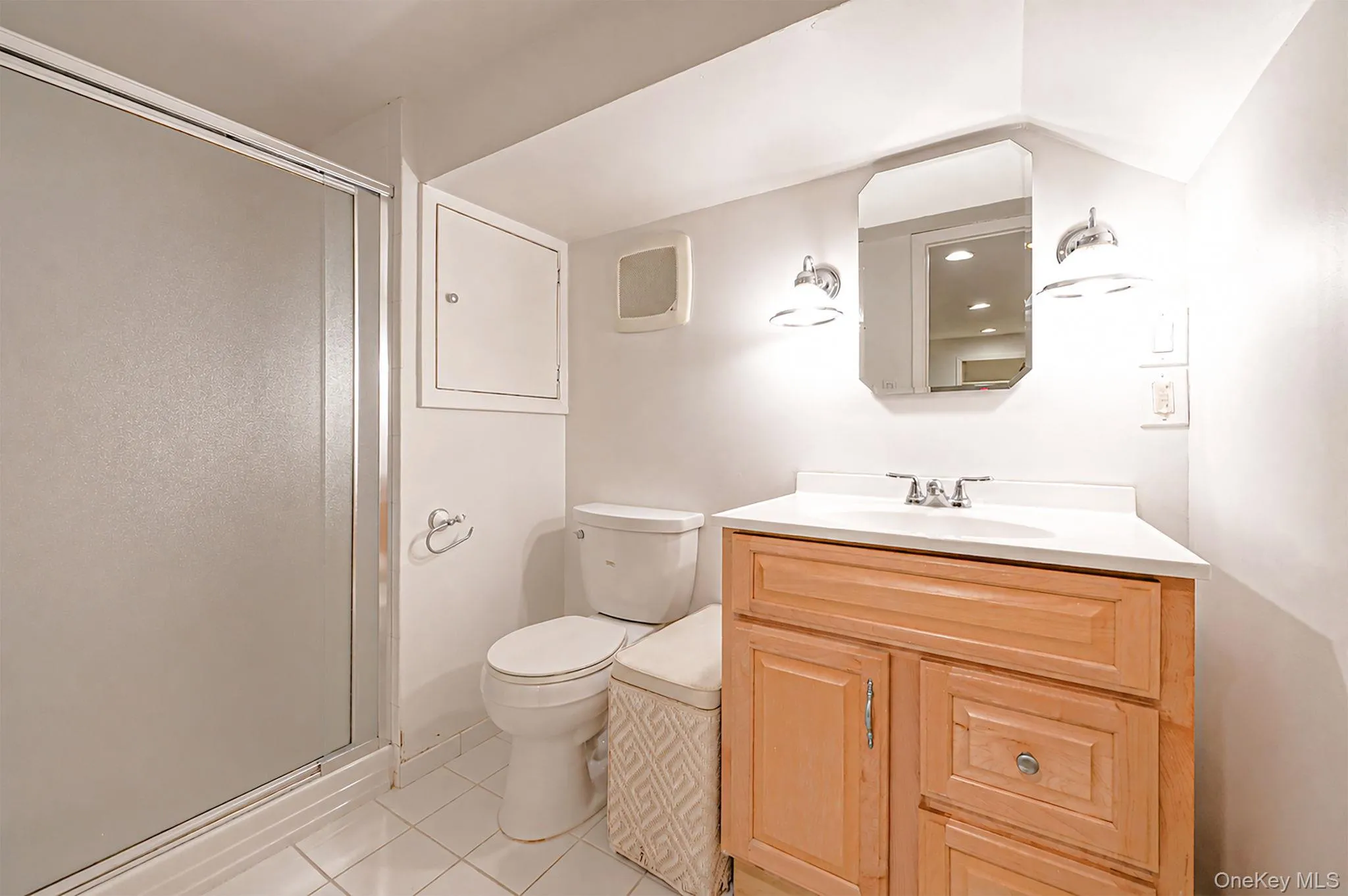 57 Blanche Street, Oyster Bay, NY, 3 Bedrooms Bedrooms, 8 Rooms Rooms,3 BathroomsBathrooms,Residential,For Rent,Blanche,0,1022129 57 Blanche Street, Oyster Bay, NY, 3 Bedrooms Bedrooms, 8 Rooms Rooms,3 BathroomsBathrooms,Residential,For Rent,Blanche,0,1022129