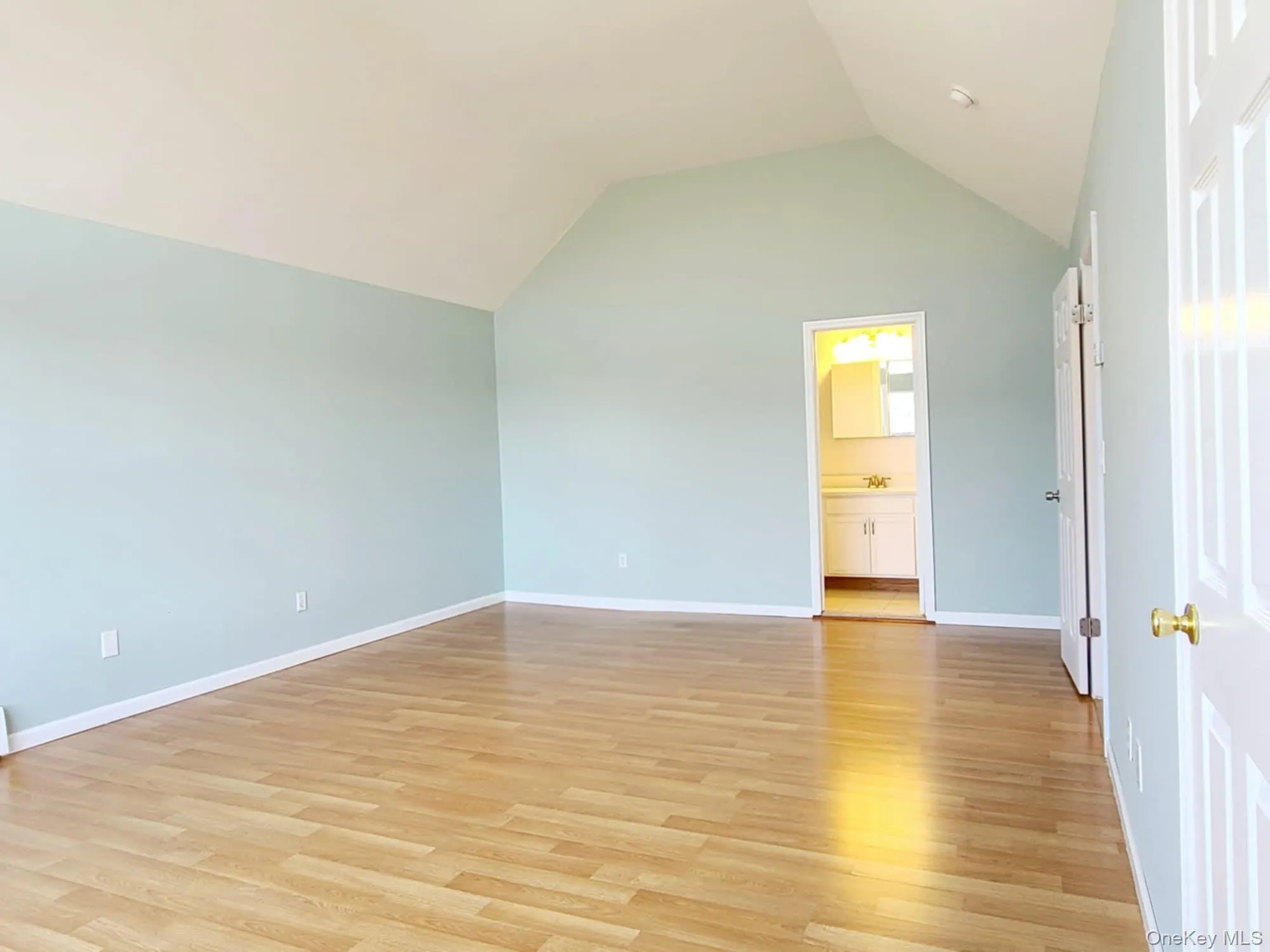 89 Railroad Avenue, Brookhaven, NY, 4 Bedrooms Bedrooms, 10 Rooms Rooms,2 BathroomsBathrooms,Residential,For Rent,Railroad,0,1022133 89 Railroad Avenue, Brookhaven, NY, 4 Bedrooms Bedrooms, 10 Rooms Rooms,2 BathroomsBathrooms,Residential,For Rent,Railroad,0,1022133