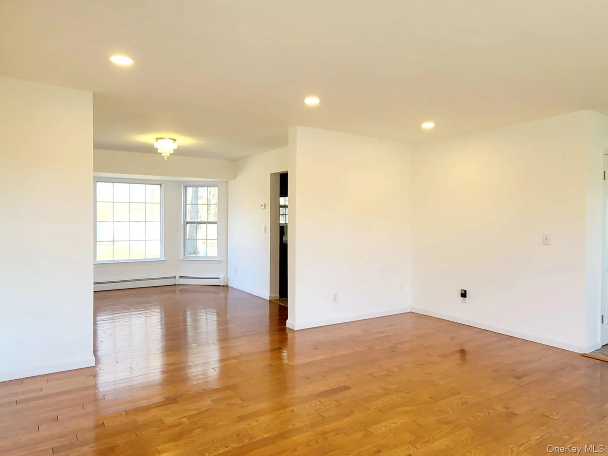 89 Railroad Avenue, Brookhaven, NY, 4 Bedrooms Bedrooms, 10 Rooms Rooms,2 BathroomsBathrooms,Residential,For Rent,Railroad,0,1022133 89 Railroad Avenue, Brookhaven, NY, 4 Bedrooms Bedrooms, 10 Rooms Rooms,2 BathroomsBathrooms,Residential,For Rent,Railroad,0,1022133