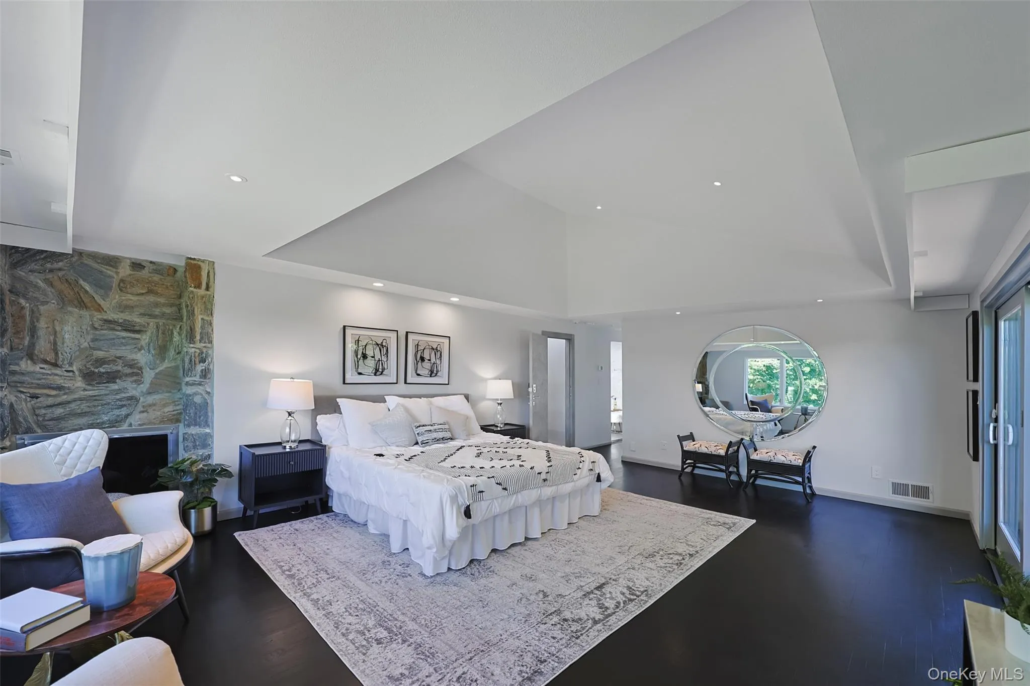 369 Shore Road, North Hempstead, NY, 7 Bedrooms Bedrooms, 12 Rooms Rooms,6 BathroomsBathrooms,Residential Lease,For Rent,Shore,0,1022137 369 Shore Road, North Hempstead, NY, 7 Bedrooms Bedrooms, 12 Rooms Rooms,6 BathroomsBathrooms,Residential Lease,For Rent,Shore,0,1022137