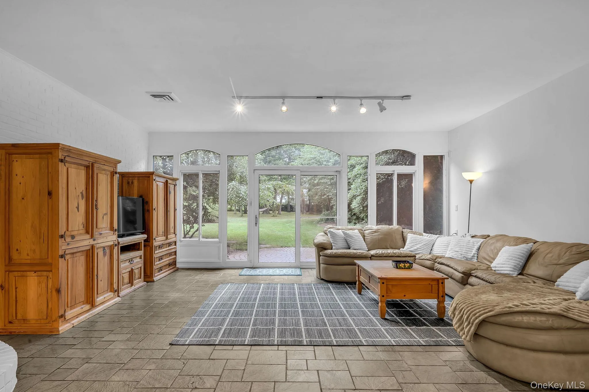 863 Richmond Road, Hempstead, NY, 5 Bedrooms Bedrooms, 13 Rooms Rooms,3 BathroomsBathrooms,Residential,For Rent,Richmond,0,1022139 863 Richmond Road, Hempstead, NY, 5 Bedrooms Bedrooms, 13 Rooms Rooms,3 BathroomsBathrooms,Residential,For Rent,Richmond,0,1022139