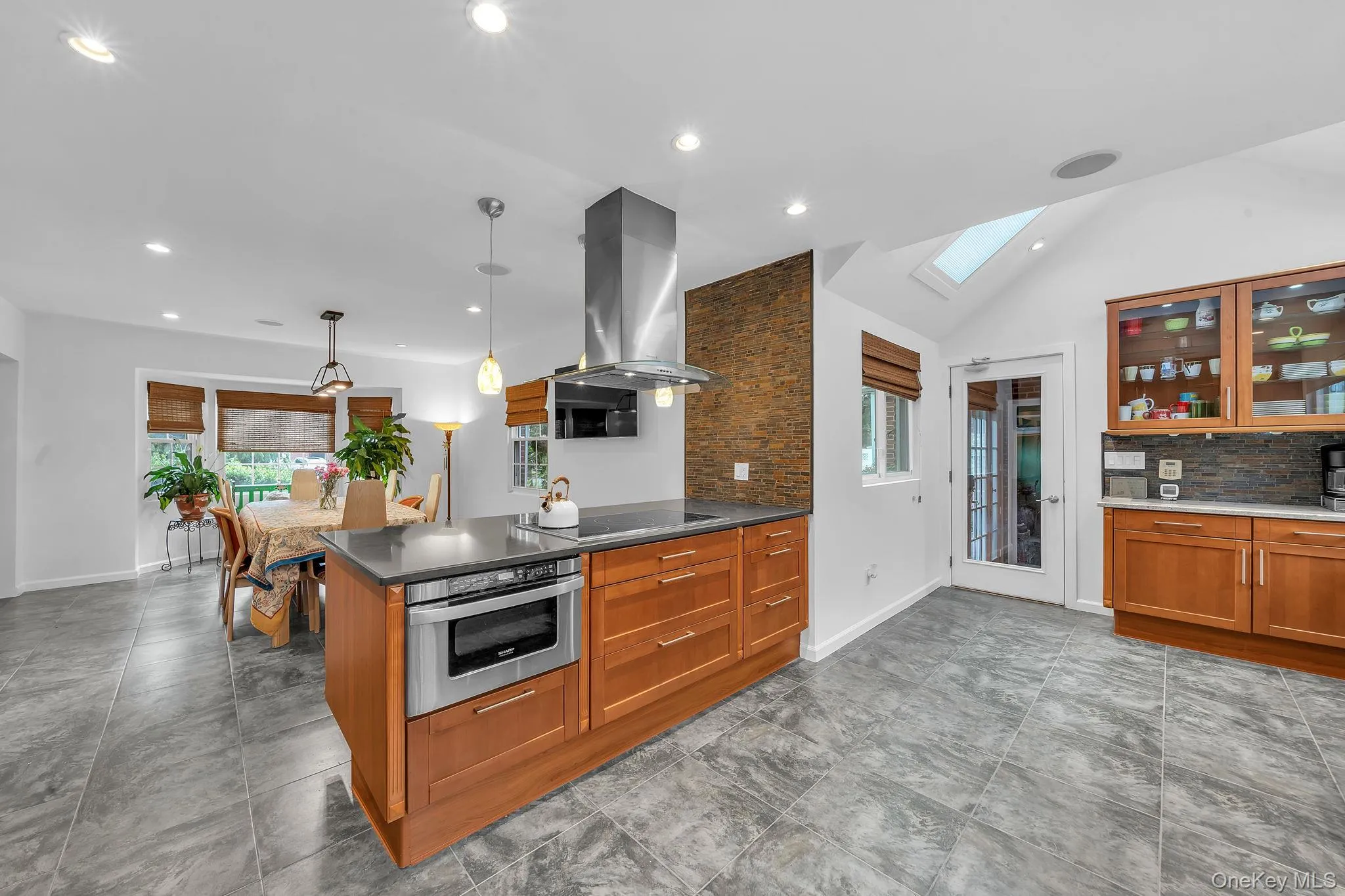 863 Richmond Road, Hempstead, NY, 5 Bedrooms Bedrooms, 13 Rooms Rooms,3 BathroomsBathrooms,Residential,For Rent,Richmond,0,1022139 863 Richmond Road, Hempstead, NY, 5 Bedrooms Bedrooms, 13 Rooms Rooms,3 BathroomsBathrooms,Residential,For Rent,Richmond,0,1022139