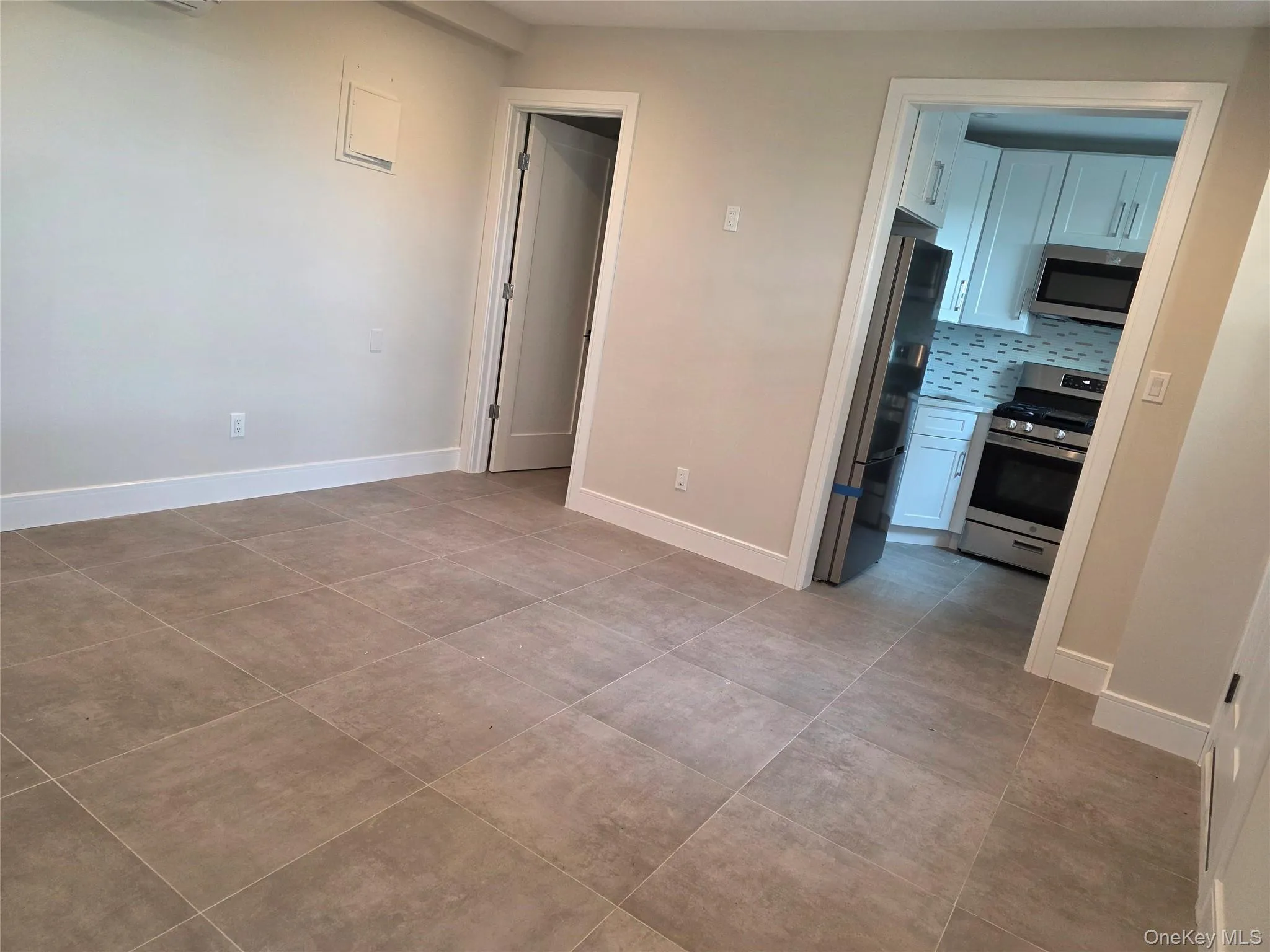 9 Georgia Avenue, Long Beach, NY, 1 Bedroom Bedrooms, 3 Rooms Rooms,1 BathroomBathrooms,Residential Lease,For Rent,Georgia,0,1022142 9 Georgia Avenue, Long Beach, NY, 1 Bedroom Bedrooms, 3 Rooms Rooms,1 BathroomBathrooms,Residential Lease,For Rent,Georgia,0,1022142