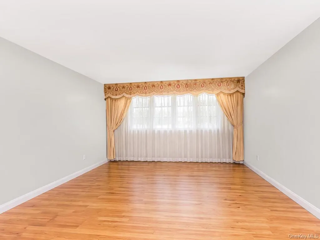 201 Shonnard Terrace, Yonkers, NY, 3 Bedrooms Bedrooms, 6 Rooms Rooms,3 BathroomsBathrooms,Residential,For Rent,Shonnard,0,1022145 201 Shonnard Terrace, Yonkers, NY, 3 Bedrooms Bedrooms, 6 Rooms Rooms,3 BathroomsBathrooms,Residential,For Rent,Shonnard,0,1022145