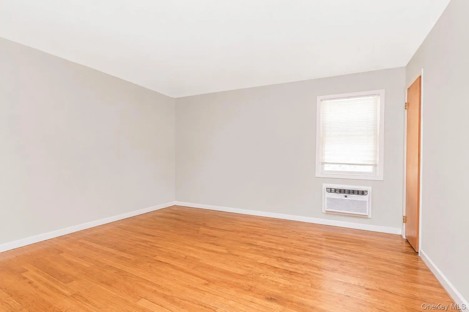 201 Shonnard Terrace, Yonkers, NY, 3 Bedrooms Bedrooms, 6 Rooms Rooms,3 BathroomsBathrooms,Residential,For Rent,Shonnard,0,1022145 201 Shonnard Terrace, Yonkers, NY, 3 Bedrooms Bedrooms, 6 Rooms Rooms,3 BathroomsBathrooms,Residential,For Rent,Shonnard,0,1022145