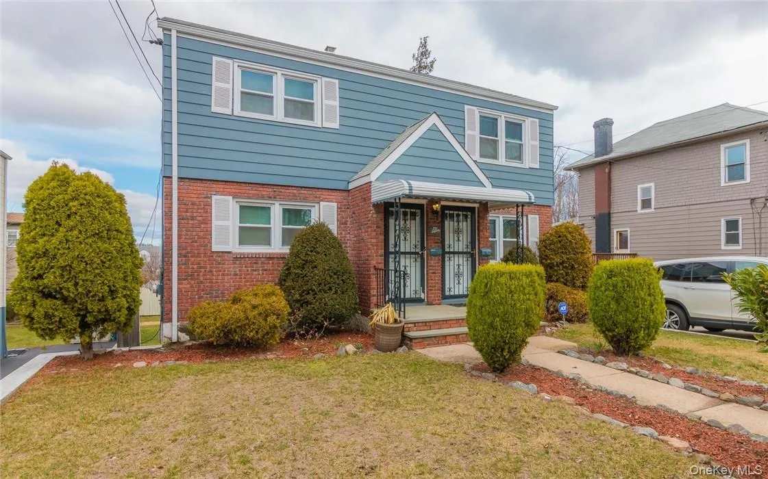 221 Lockwood Avenue, Yonkers, NY, 2 Bedrooms Bedrooms, 4 Rooms Rooms,1 BathroomBathrooms,Residential Lease,For Rent,Lockwood,0,1022146 221 Lockwood Avenue, Yonkers, NY, 2 Bedrooms Bedrooms, 4 Rooms Rooms,1 BathroomBathrooms,Residential Lease,For Rent,Lockwood,0,1022146