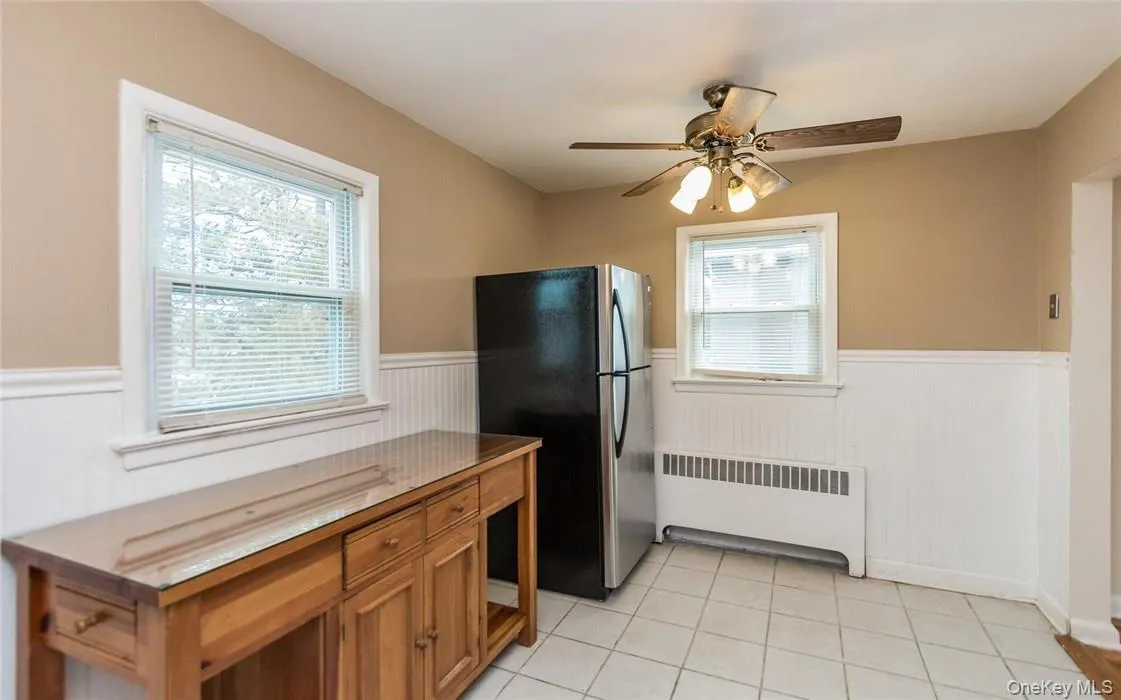 221 Lockwood Avenue, Yonkers, NY, 2 Bedrooms Bedrooms, 4 Rooms Rooms,1 BathroomBathrooms,Residential Lease,For Rent,Lockwood,0,1022146 221 Lockwood Avenue, Yonkers, NY, 2 Bedrooms Bedrooms, 4 Rooms Rooms,1 BathroomBathrooms,Residential Lease,For Rent,Lockwood,0,1022146