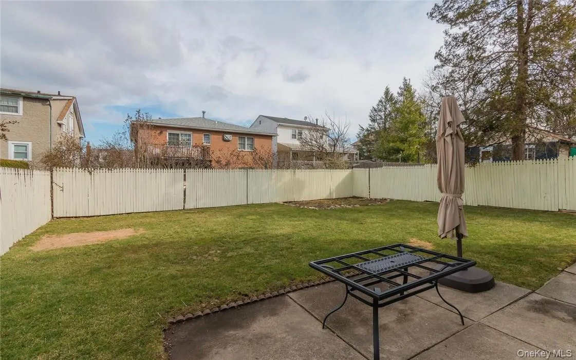 221 Lockwood Avenue, Yonkers, NY, 2 Bedrooms Bedrooms, 4 Rooms Rooms,1 BathroomBathrooms,Residential Lease,For Rent,Lockwood,0,1022146 221 Lockwood Avenue, Yonkers, NY, 2 Bedrooms Bedrooms, 4 Rooms Rooms,1 BathroomBathrooms,Residential Lease,For Rent,Lockwood,0,1022146