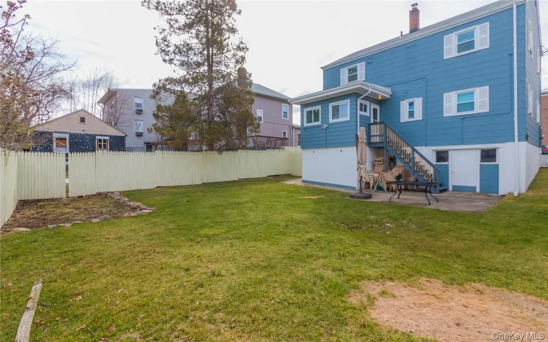 221 Lockwood Avenue, Yonkers, NY, 2 Bedrooms Bedrooms, 4 Rooms Rooms,1 BathroomBathrooms,Residential Lease,For Rent,Lockwood,0,1022146 221 Lockwood Avenue, Yonkers, NY, 2 Bedrooms Bedrooms, 4 Rooms Rooms,1 BathroomBathrooms,Residential Lease,For Rent,Lockwood,0,1022146