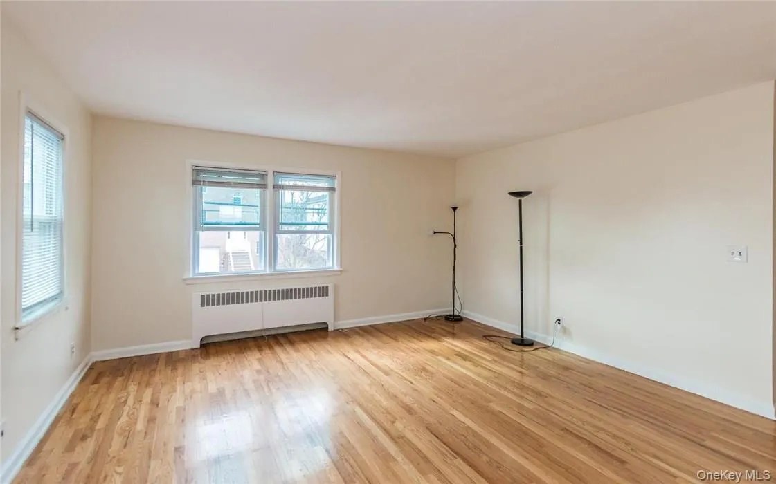 221 Lockwood Avenue, Yonkers, NY, 2 Bedrooms Bedrooms, 4 Rooms Rooms,1 BathroomBathrooms,Residential Lease,For Rent,Lockwood,0,1022146 221 Lockwood Avenue, Yonkers, NY, 2 Bedrooms Bedrooms, 4 Rooms Rooms,1 BathroomBathrooms,Residential Lease,For Rent,Lockwood,0,1022146