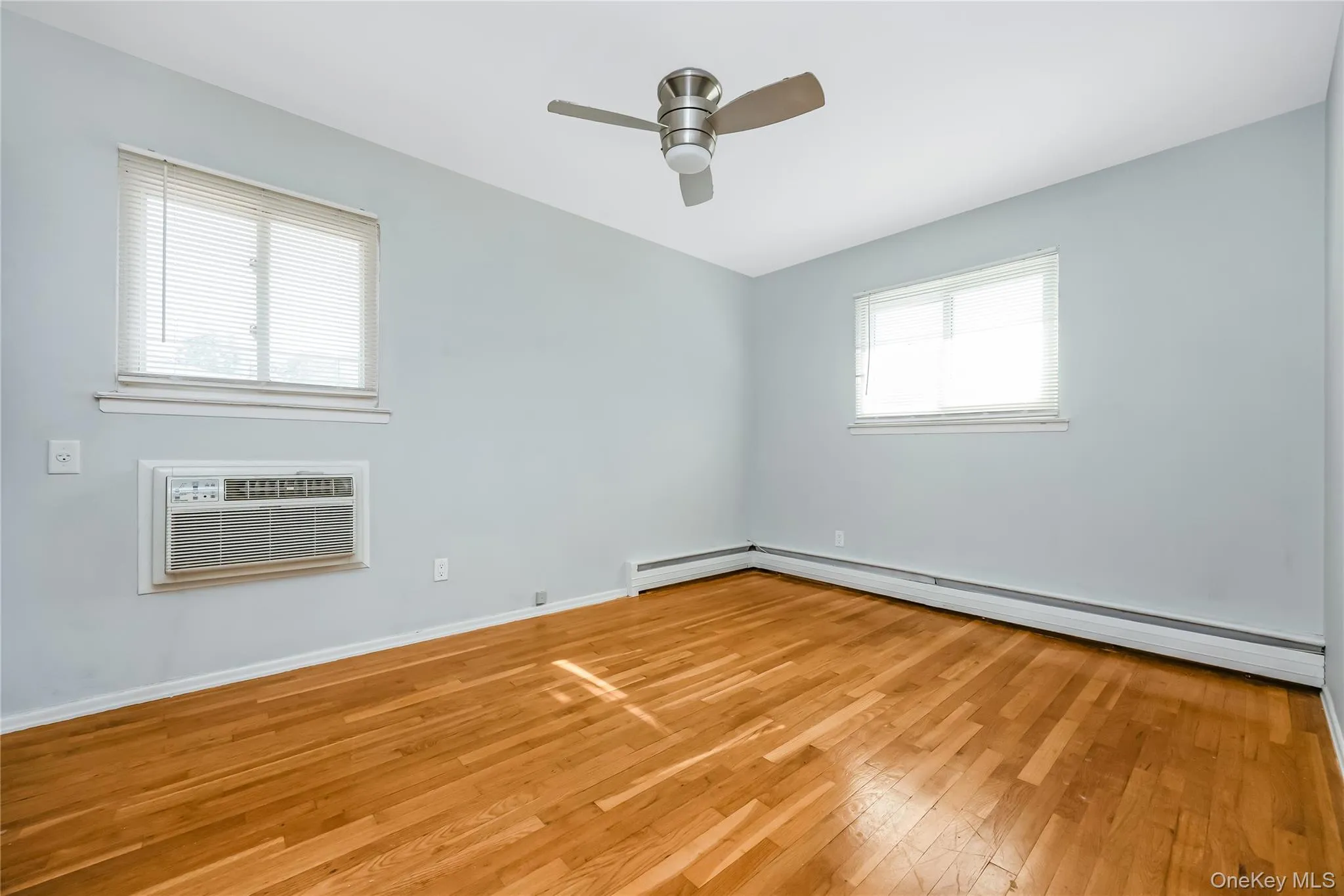 1777 Roberta Lane, Hempstead, NY, 5 Bedrooms Bedrooms, 9 Rooms Rooms,2 BathroomsBathrooms,Residential,For Rent,Roberta,0,1022147 1777 Roberta Lane, Hempstead, NY, 5 Bedrooms Bedrooms, 9 Rooms Rooms,2 BathroomsBathrooms,Residential,For Rent,Roberta,0,1022147