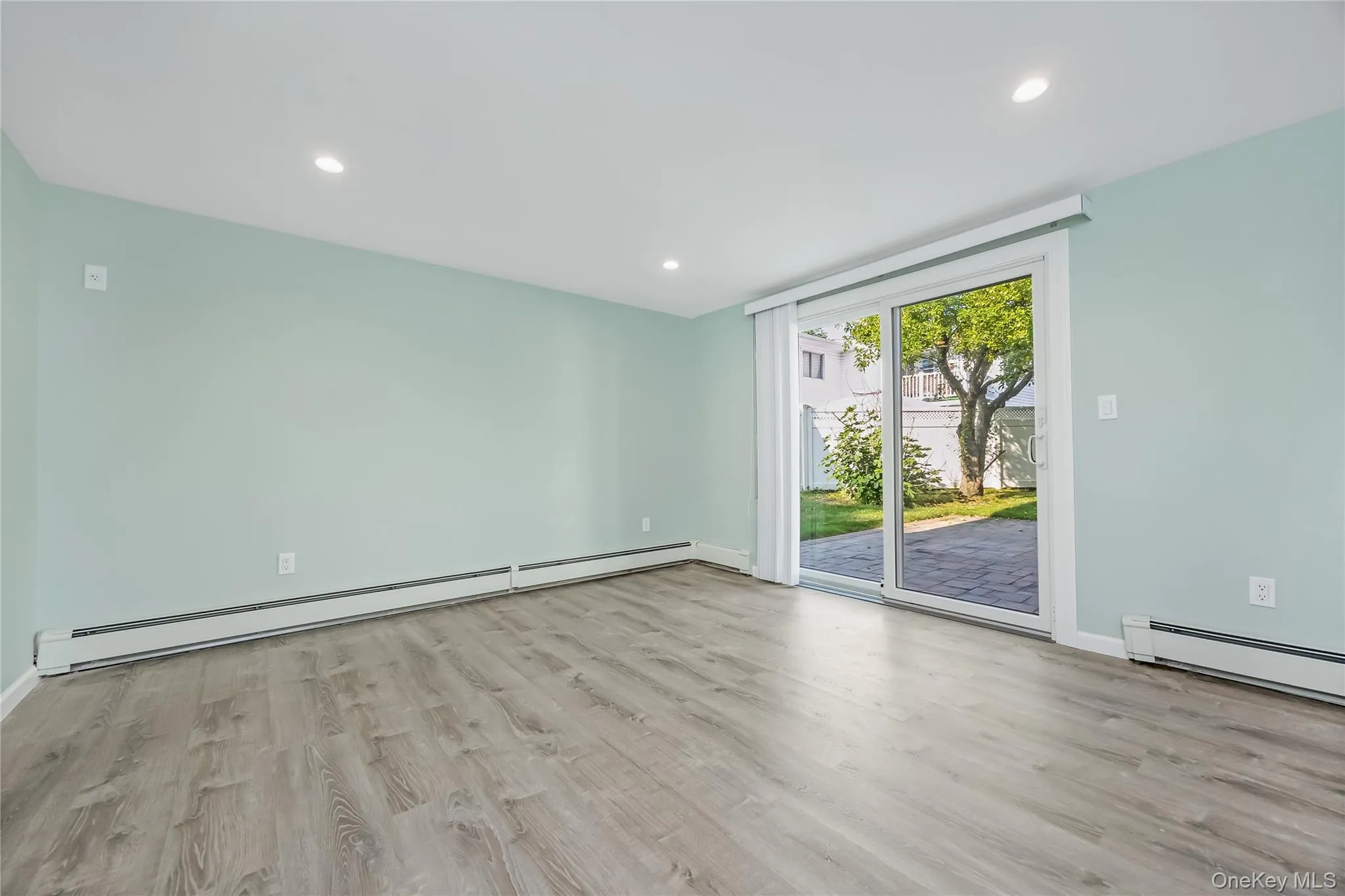 1777 Roberta Lane, Hempstead, NY, 5 Bedrooms Bedrooms, 9 Rooms Rooms,2 BathroomsBathrooms,Residential,For Rent,Roberta,0,1022147 1777 Roberta Lane, Hempstead, NY, 5 Bedrooms Bedrooms, 9 Rooms Rooms,2 BathroomsBathrooms,Residential,For Rent,Roberta,0,1022147