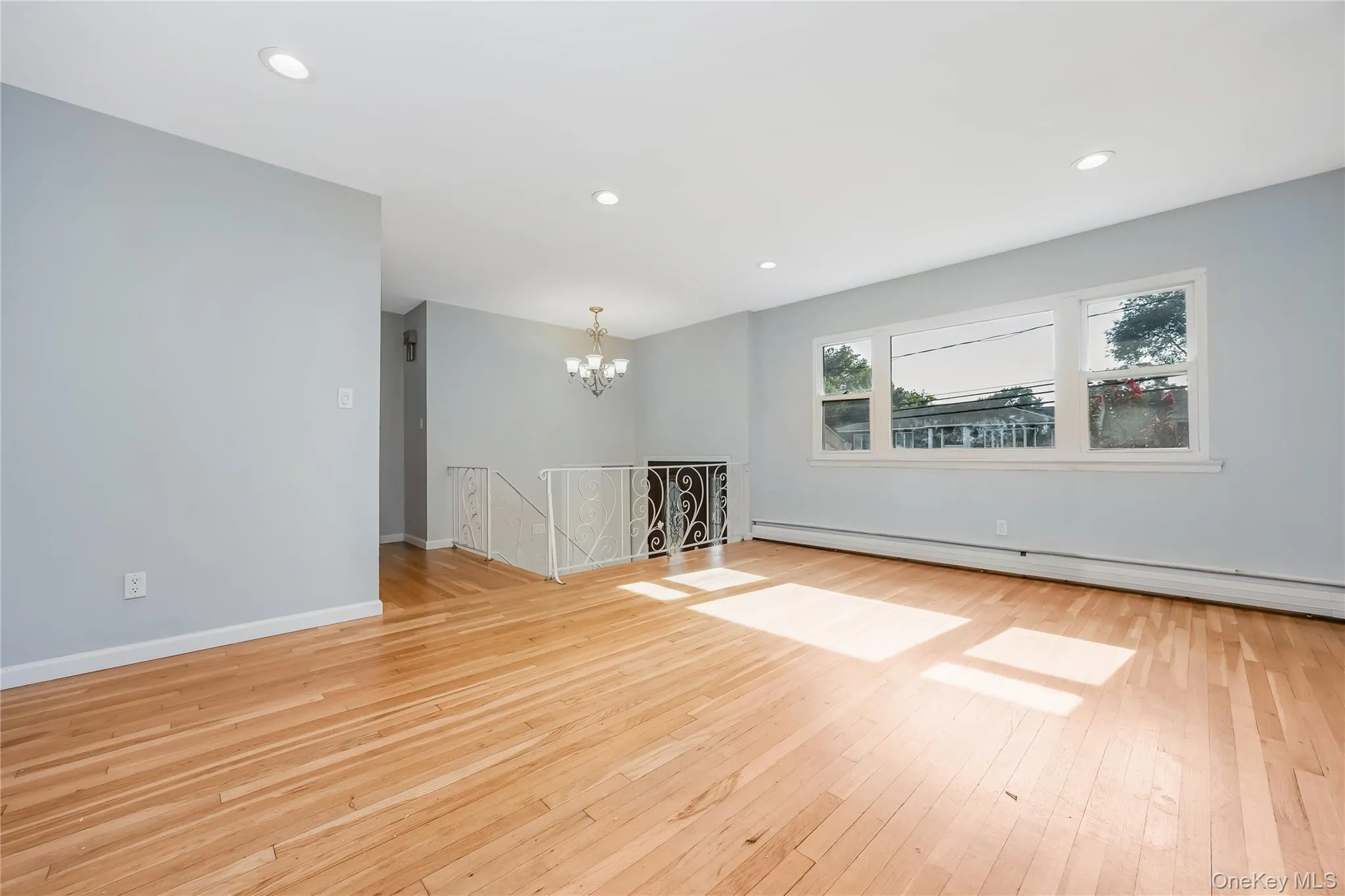 1777 Roberta Lane, Hempstead, NY, 5 Bedrooms Bedrooms, 9 Rooms Rooms,2 BathroomsBathrooms,Residential,For Rent,Roberta,0,1022147 1777 Roberta Lane, Hempstead, NY, 5 Bedrooms Bedrooms, 9 Rooms Rooms,2 BathroomsBathrooms,Residential,For Rent,Roberta,0,1022147